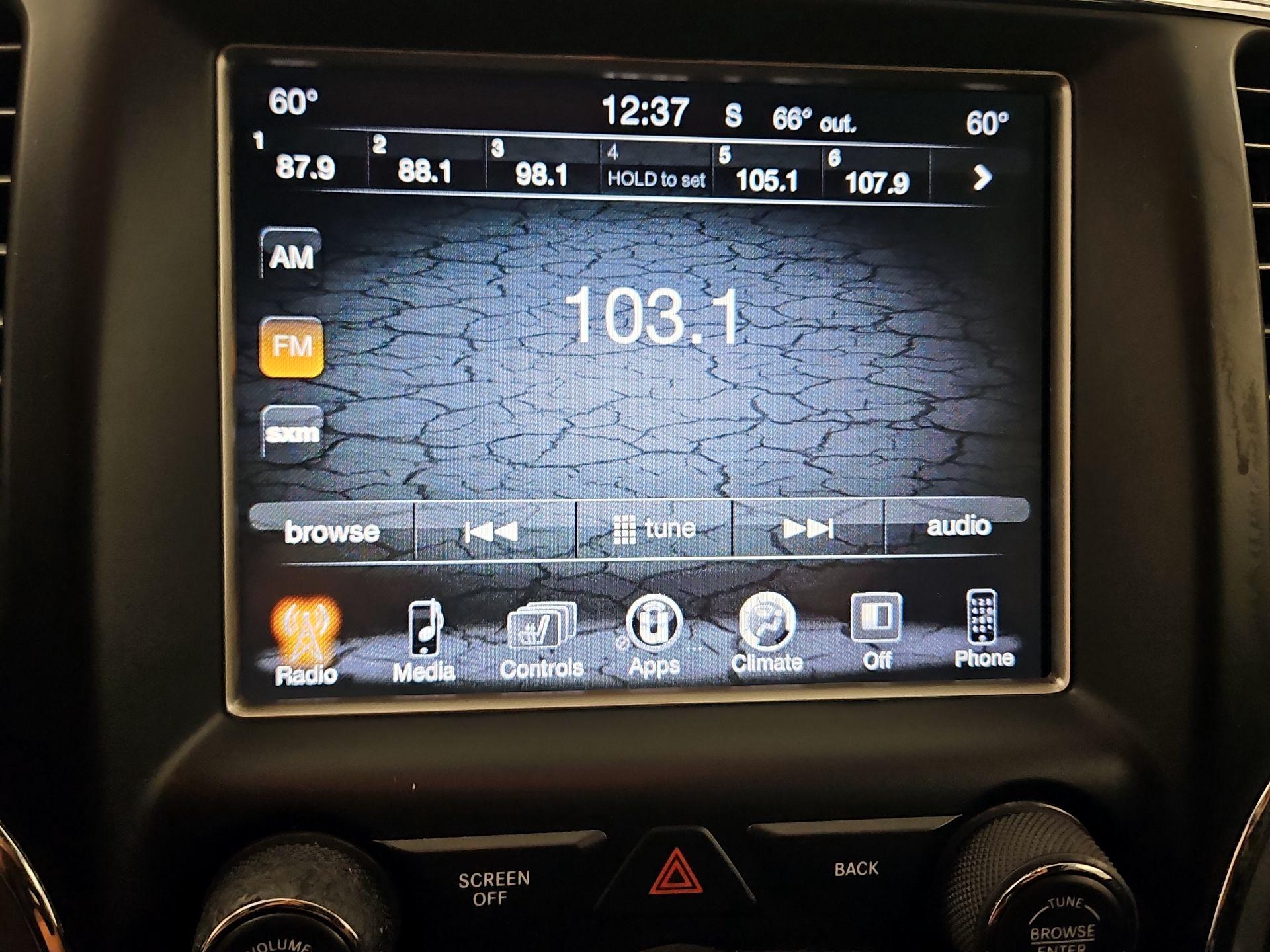 Thumbnail: 2017 Jeep Grand Cherokee - 14