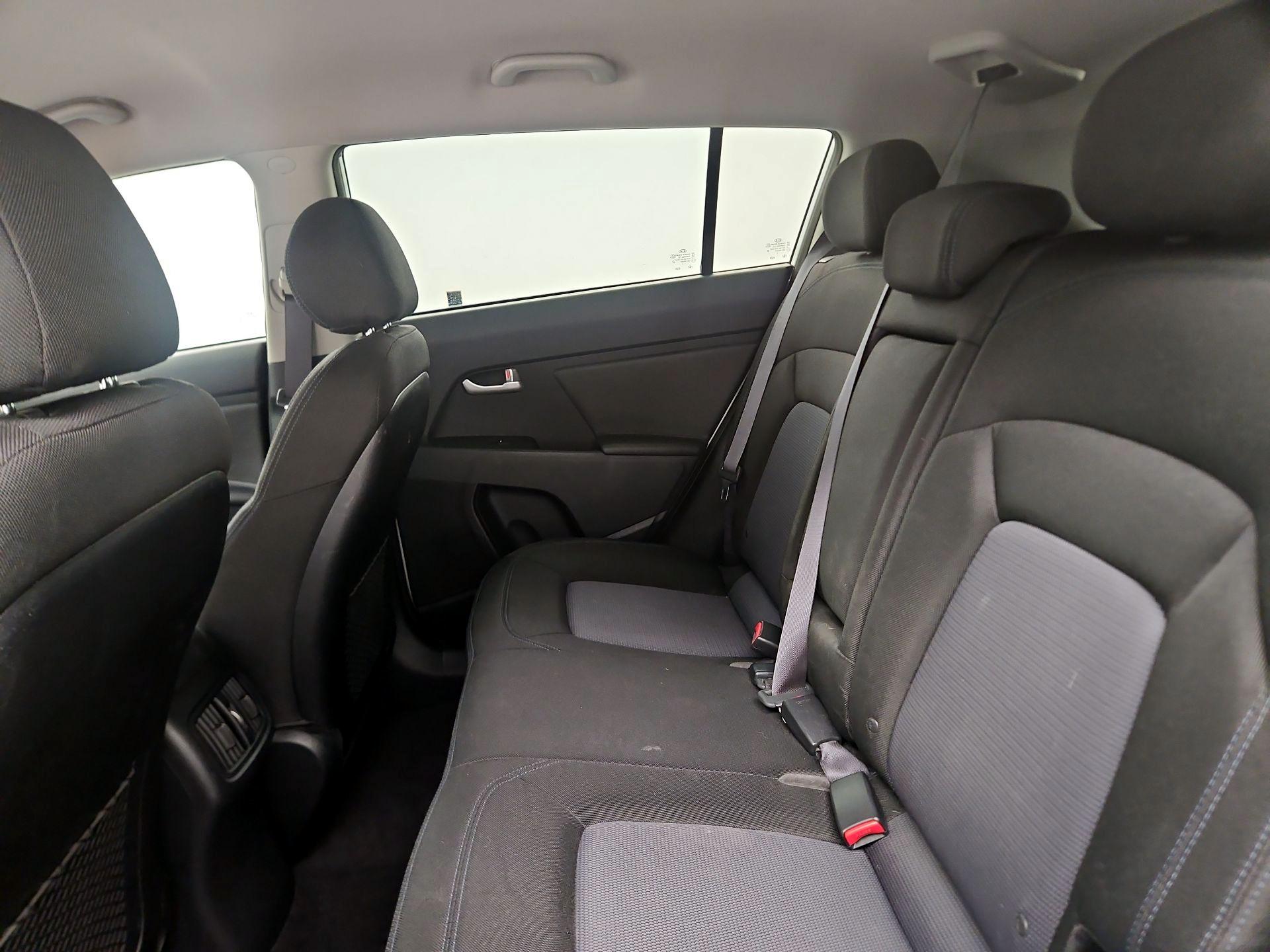 Thumbnail: 2015 Kia Sportage - 17