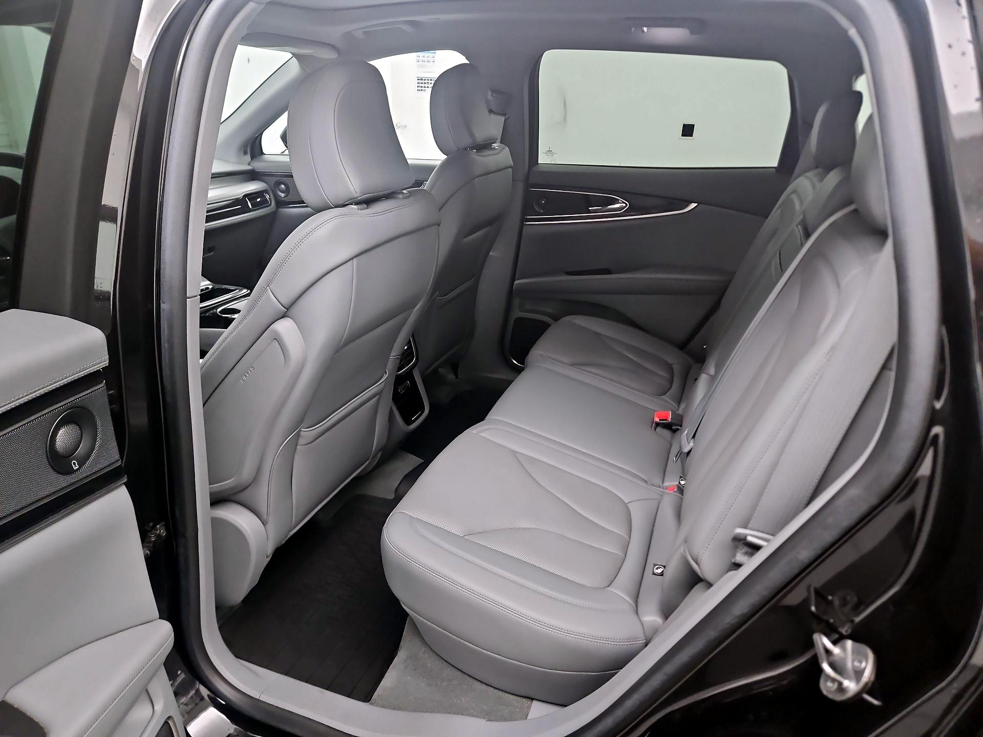 Thumbnail: 2021 Lincoln Nautilus - 18