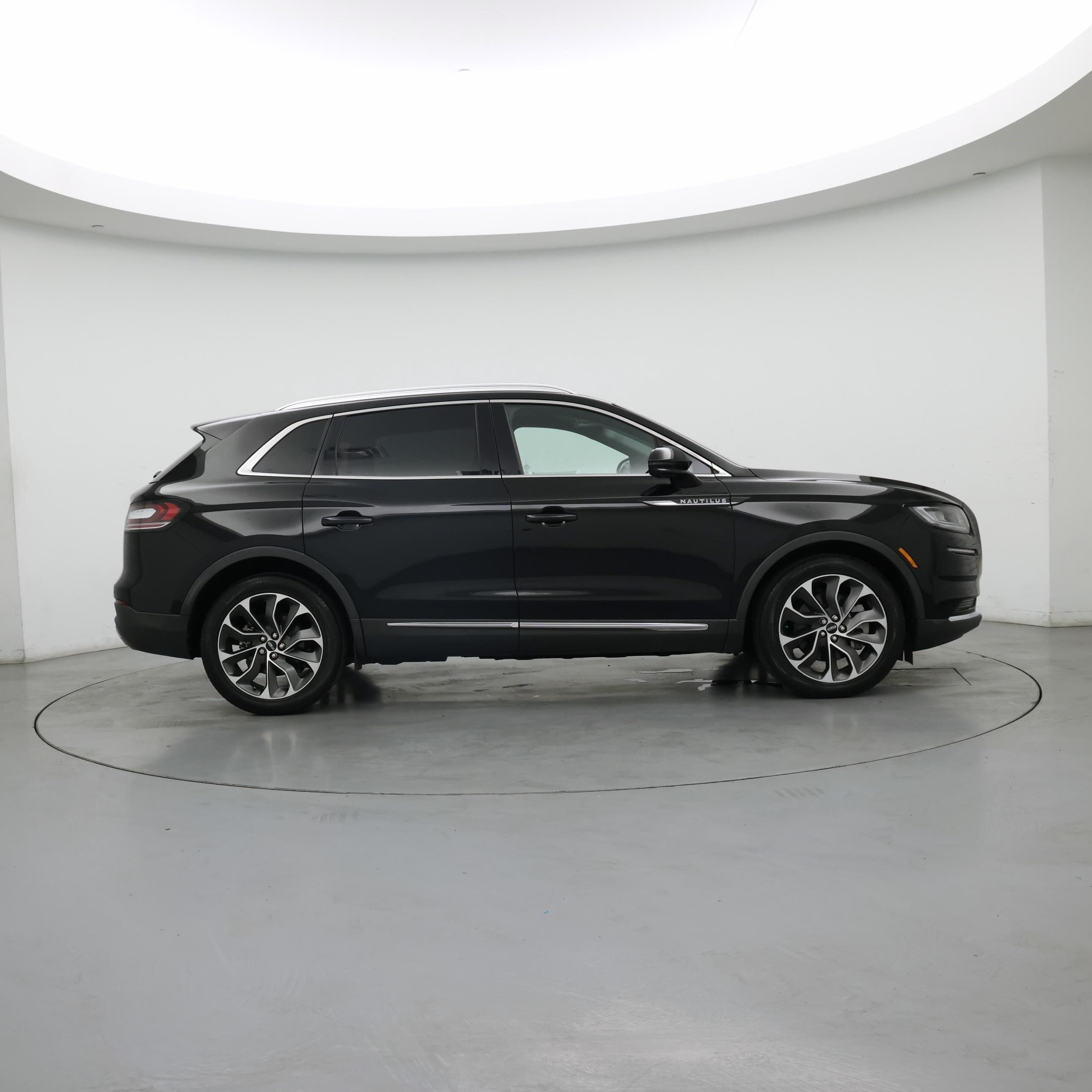 Thumbnail: 2021 Lincoln Nautilus - 7