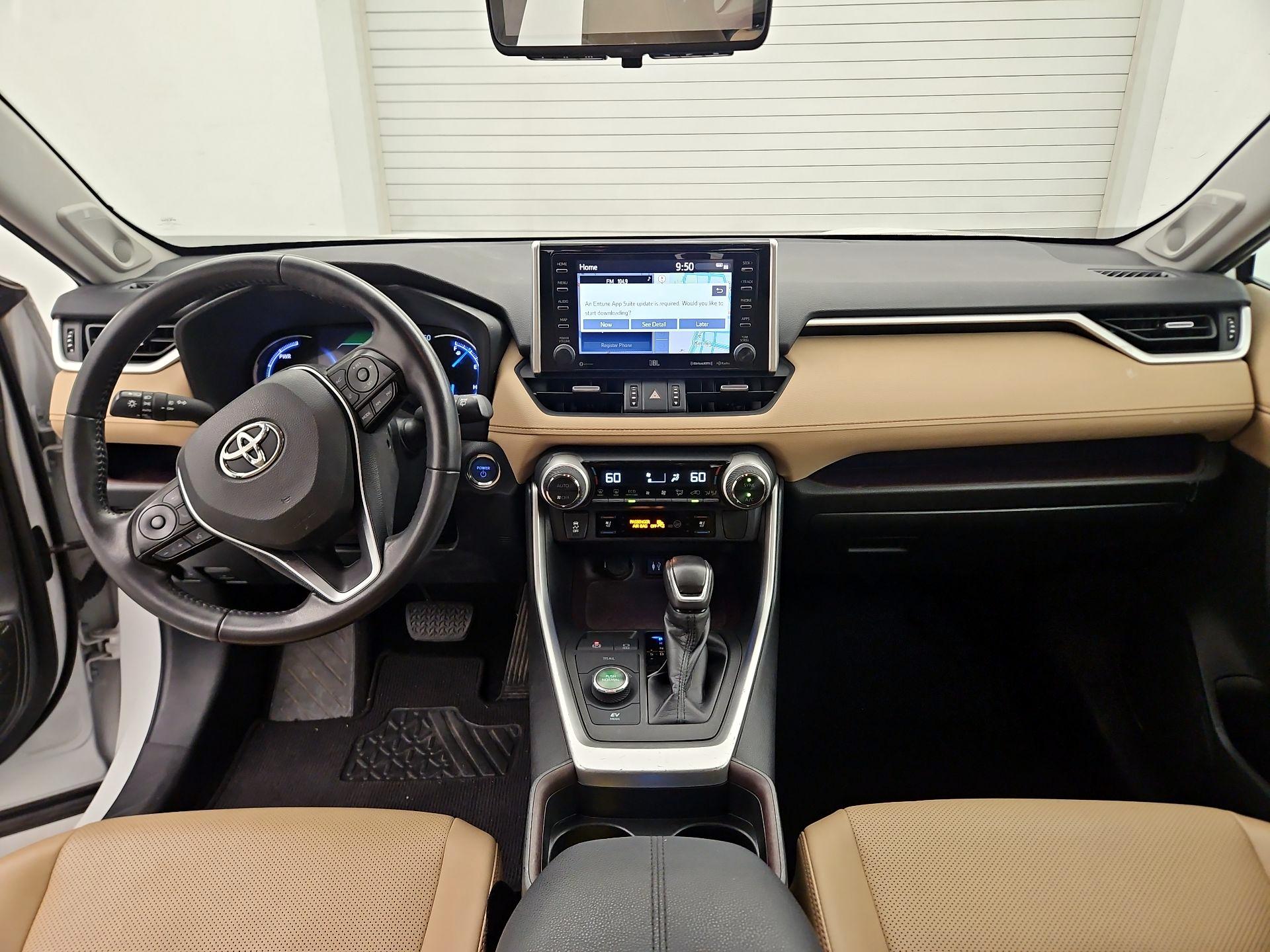 Thumbnail: 2019 Toyota RAV4 - 9