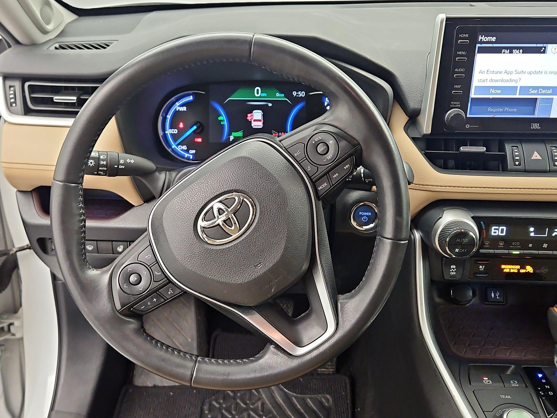 Thumbnail: 2019 Toyota RAV4 - 10