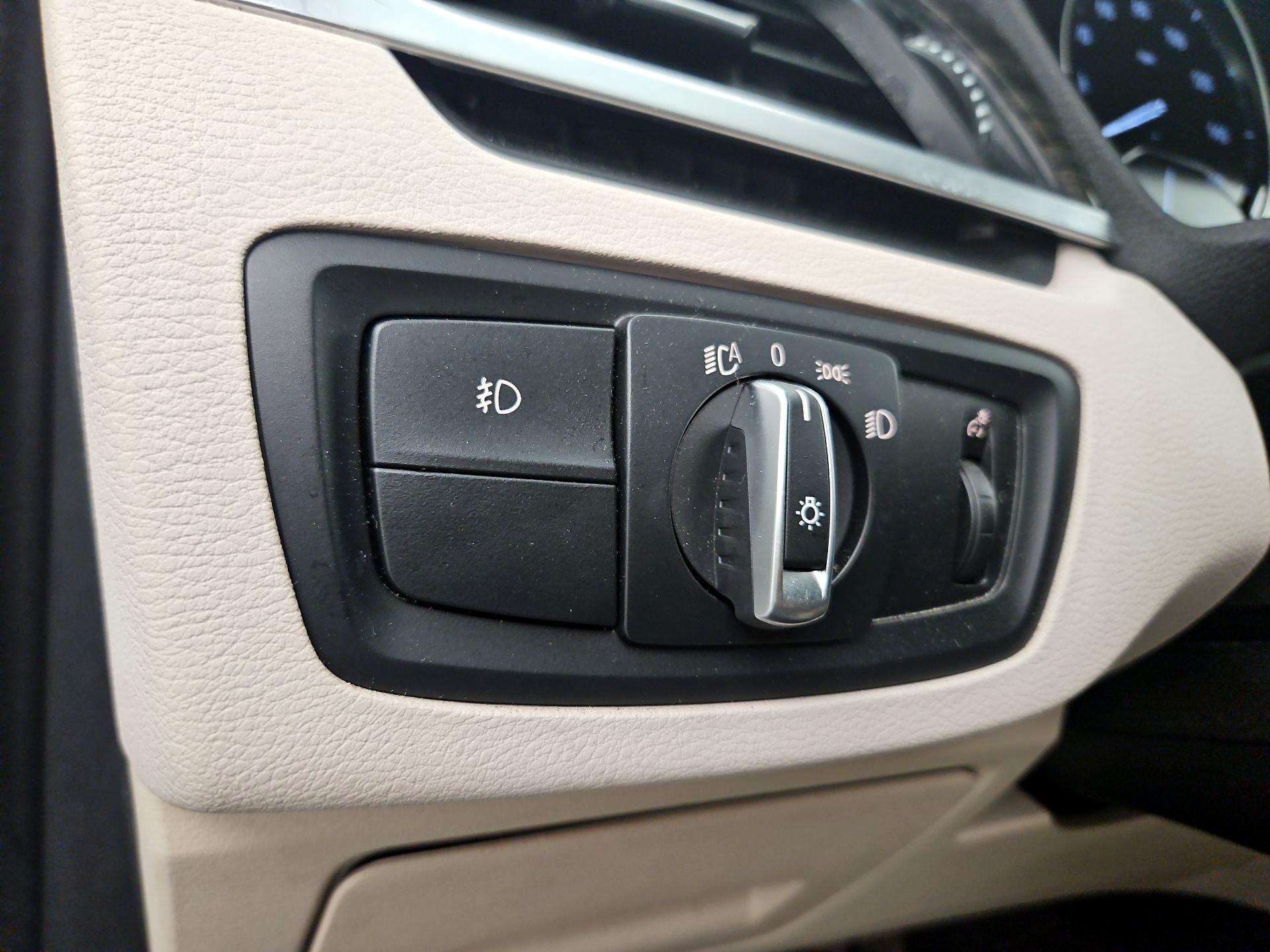 Thumbnail: 2019 BMW X1 - 13