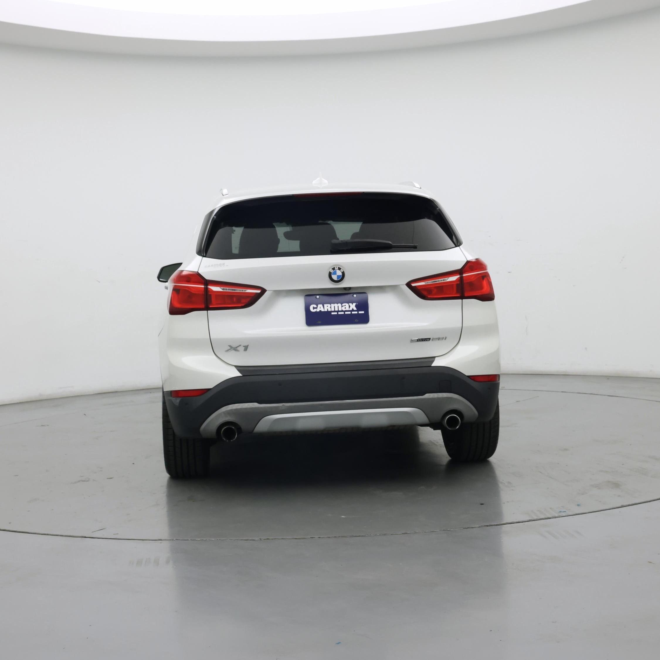 Thumbnail: 2019 BMW X1 - 6