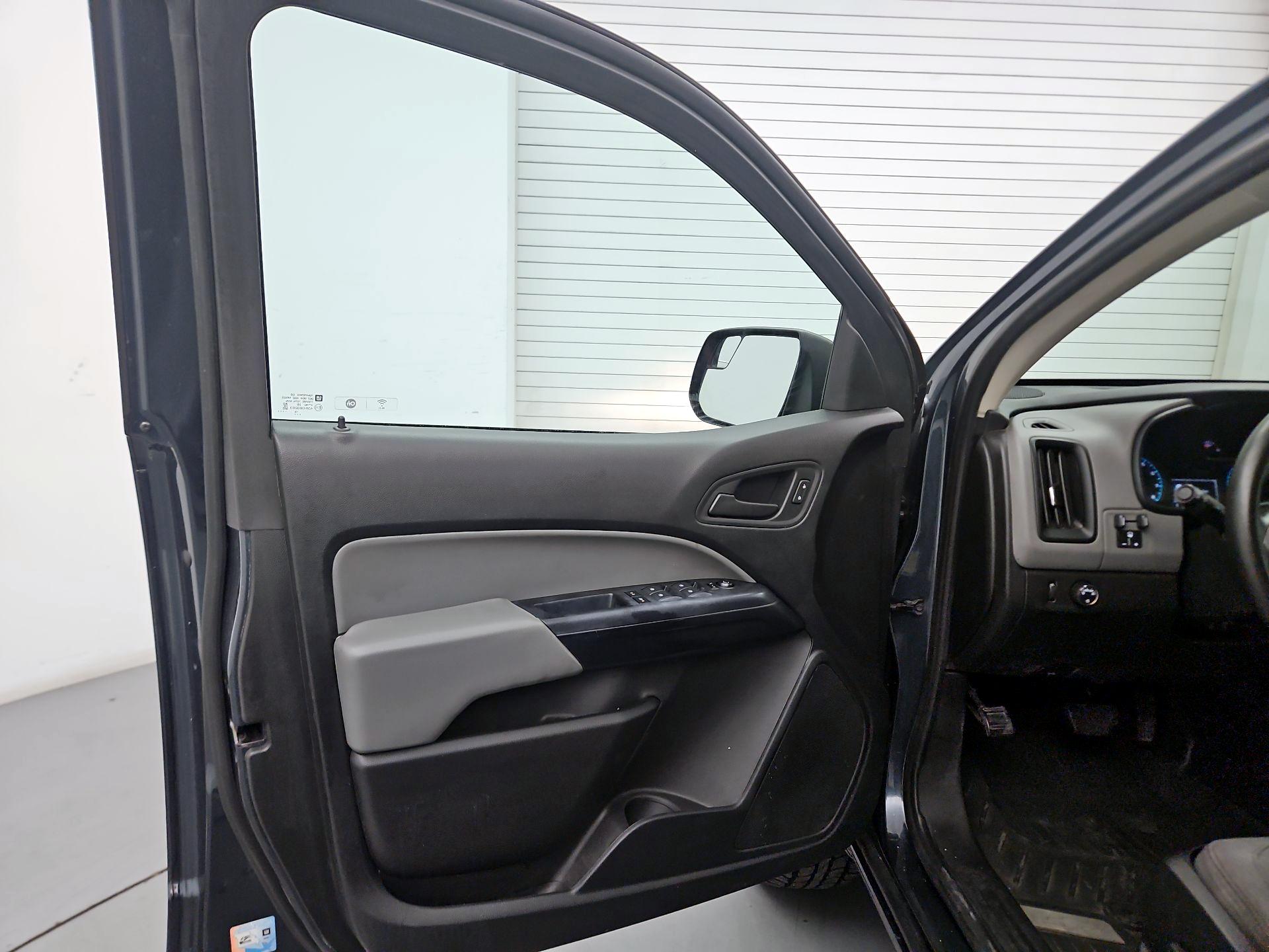 Thumbnail: 2020 Chevrolet Colorado - 12