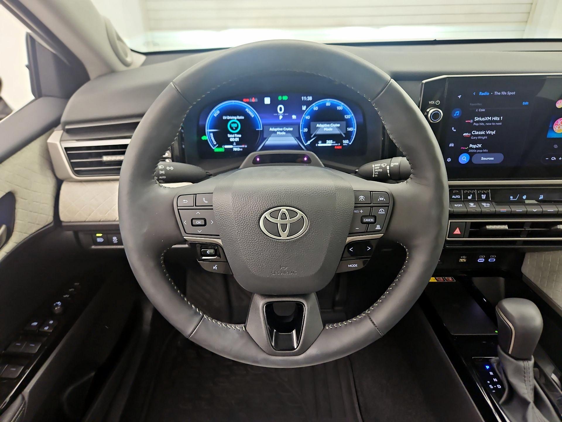 Thumbnail: 2025 Toyota Camry - 10