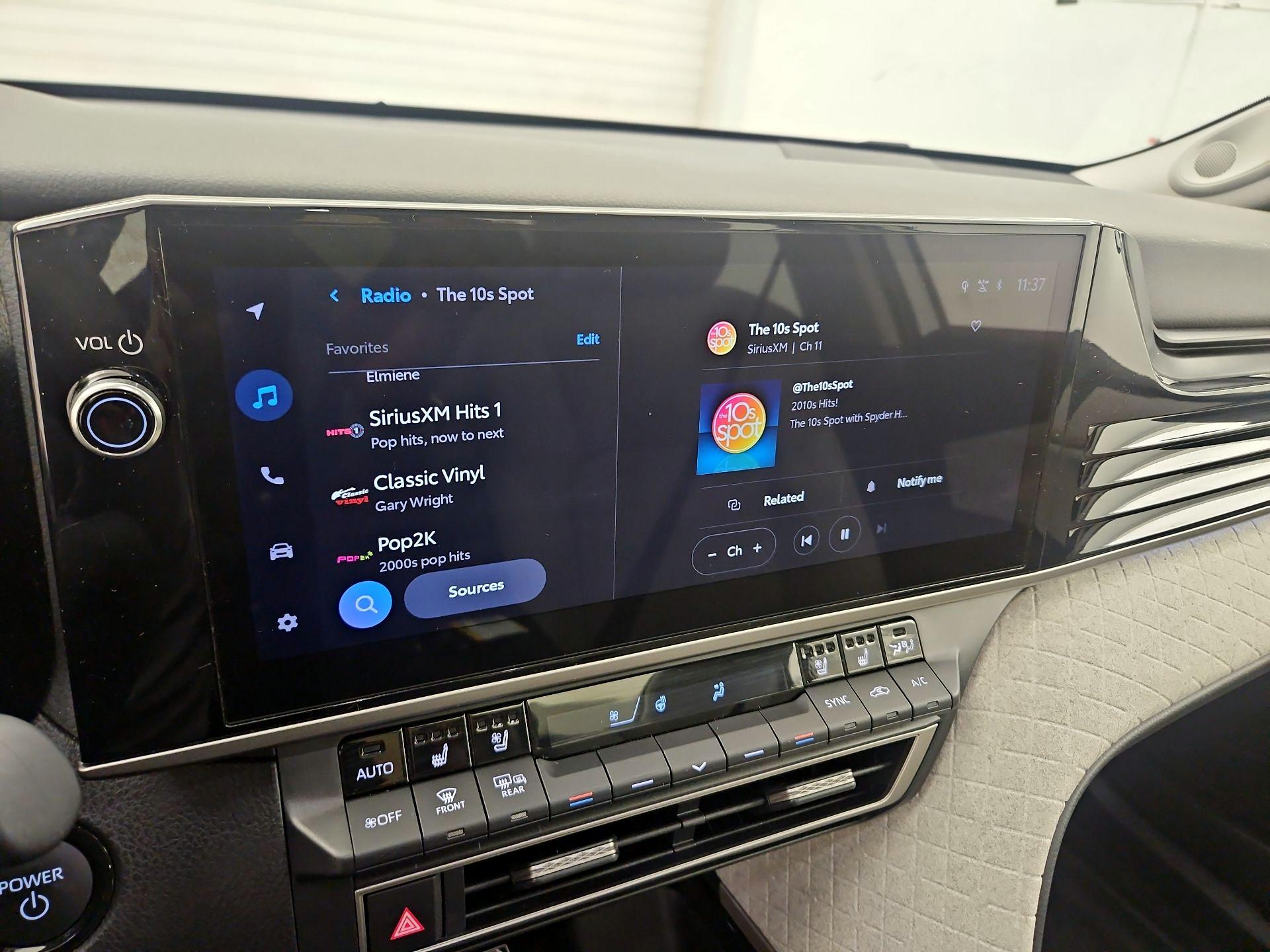 Thumbnail: 2025 Toyota Camry - 15