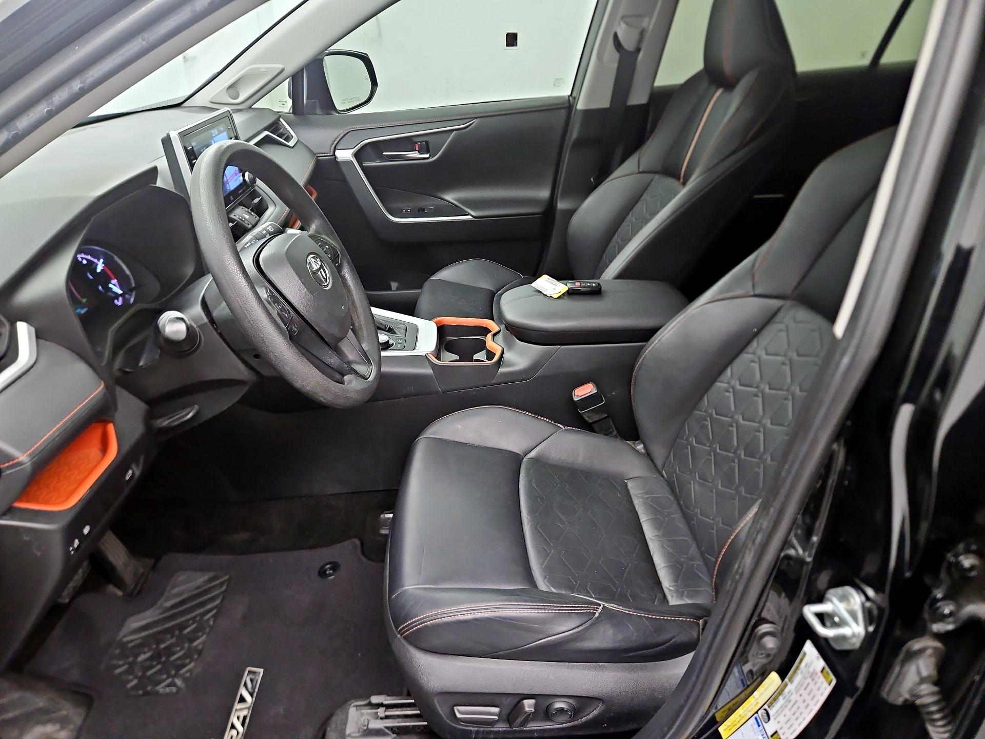 Thumbnail: 2019 Toyota RAV4 - 11