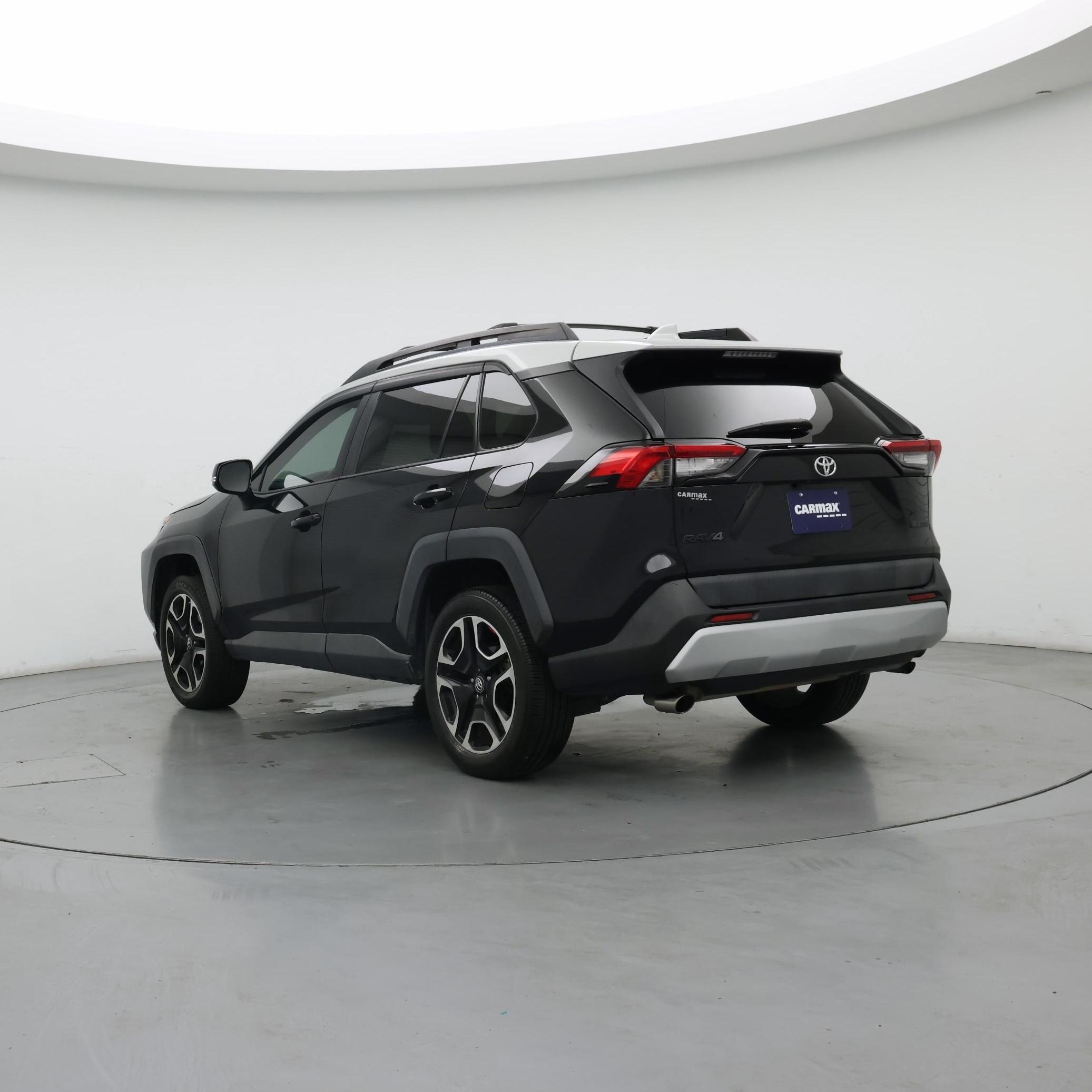 Thumbnail: 2019 Toyota RAV4 - 2