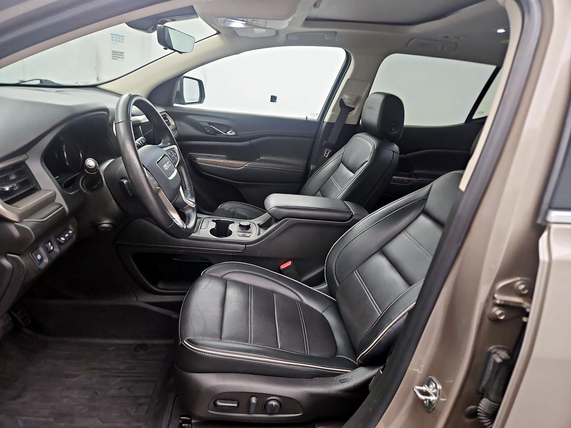 Thumbnail: 2022 GMC Acadia - 11