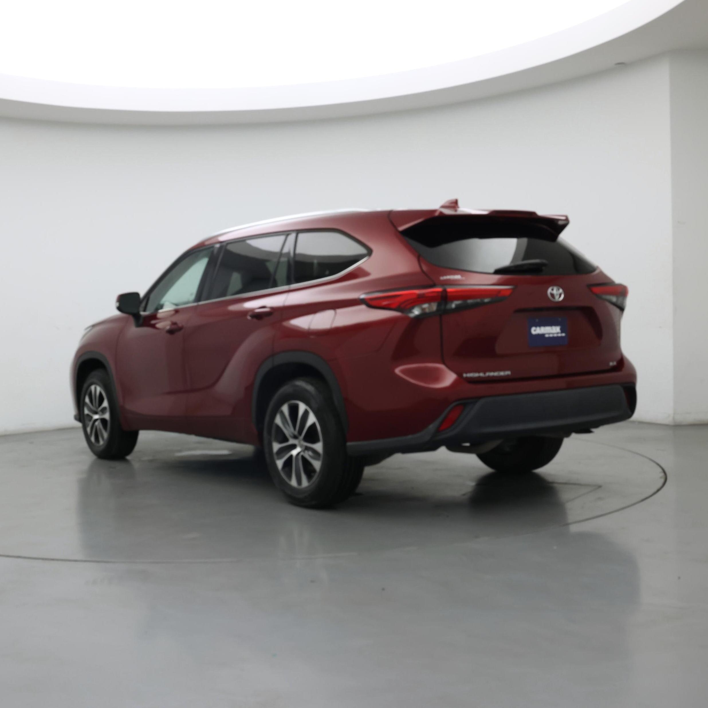 Thumbnail: 2020 Toyota Highlander - 2