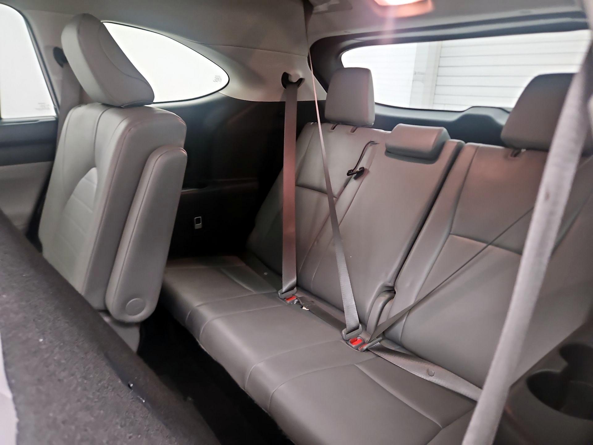 Thumbnail: 2020 Toyota Highlander - 20