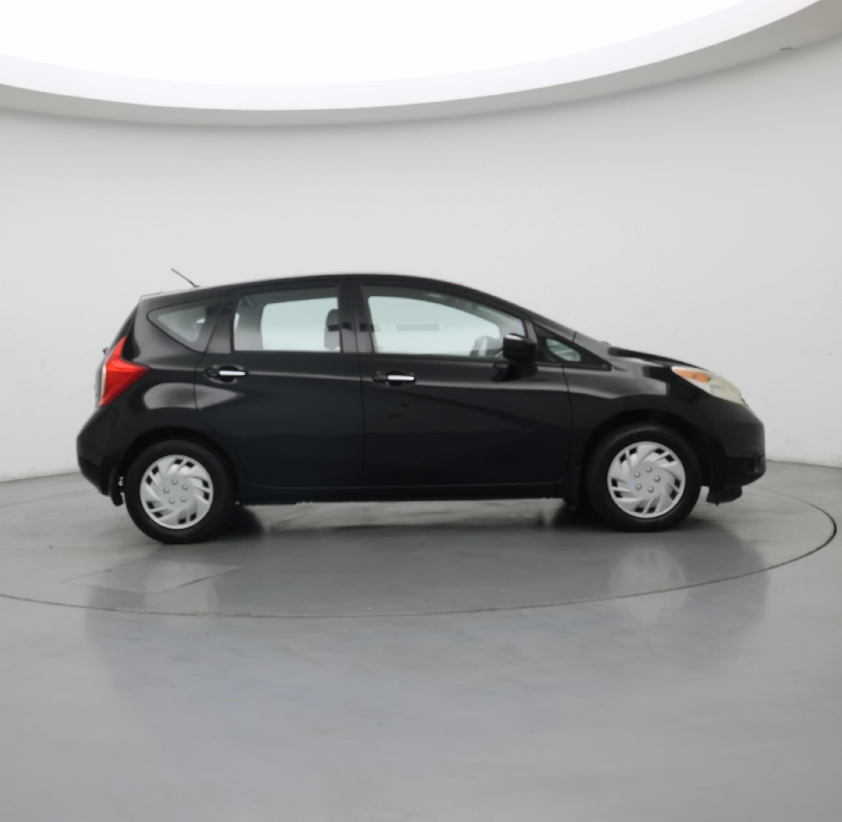 Thumbnail: 2015 Nissan Versa Note - 7