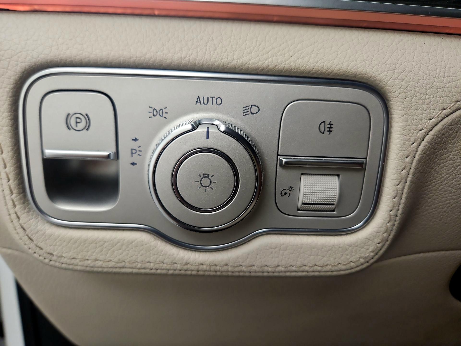 Thumbnail: 2021 Mercedes-Benz GLS - 13