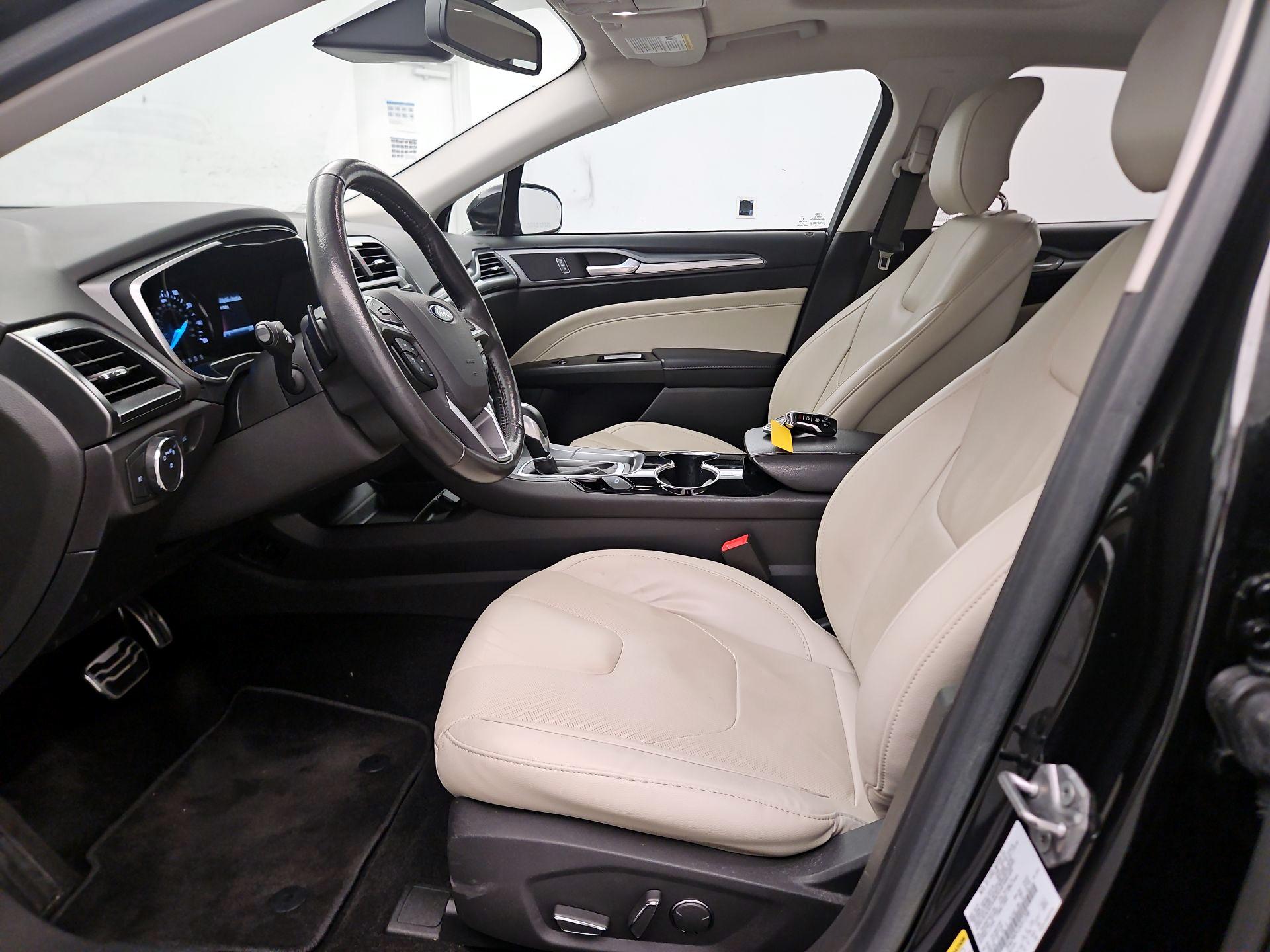 Thumbnail: 2014 Ford Fusion - 11