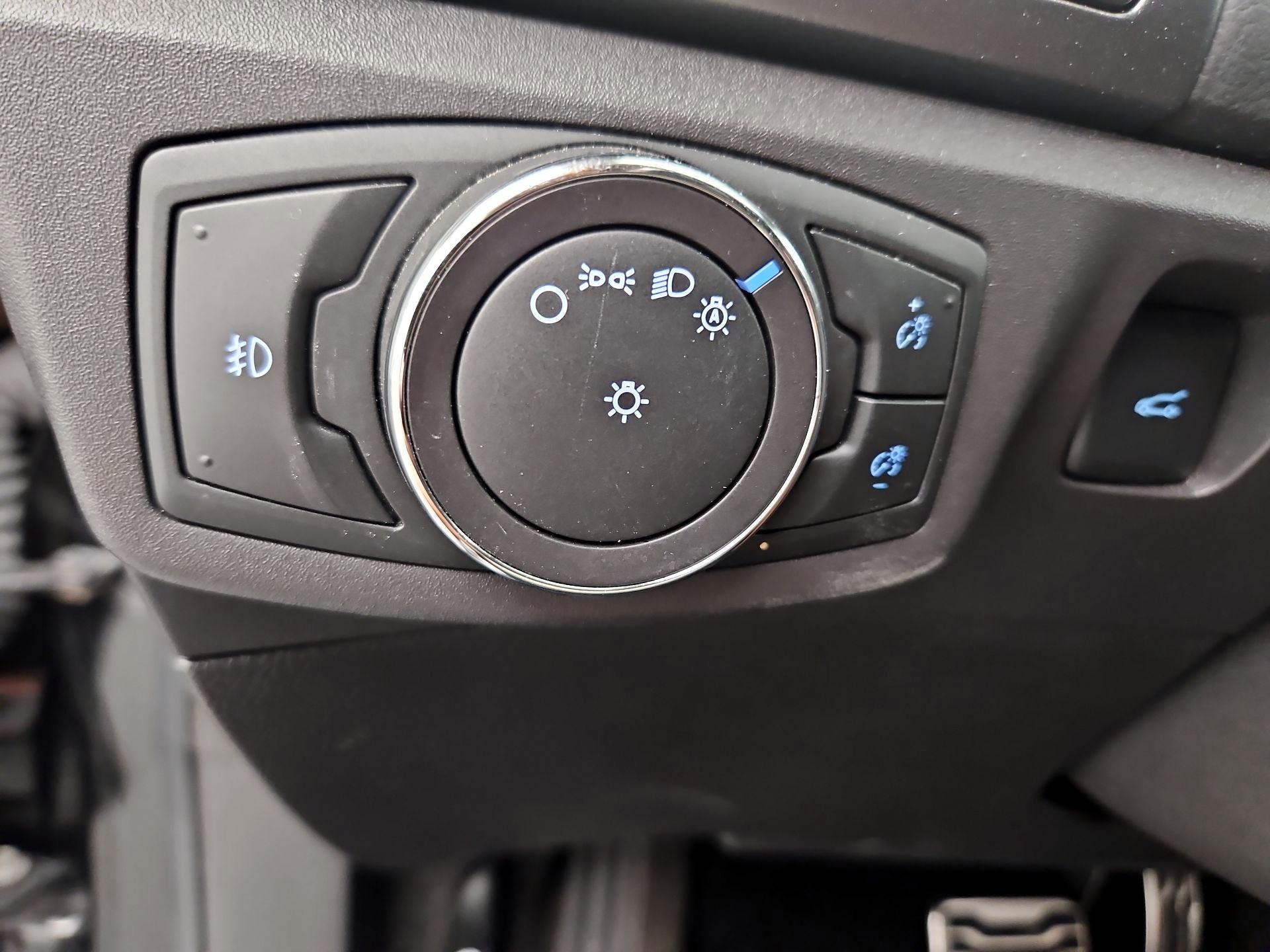 Thumbnail: 2014 Ford Fusion - 13