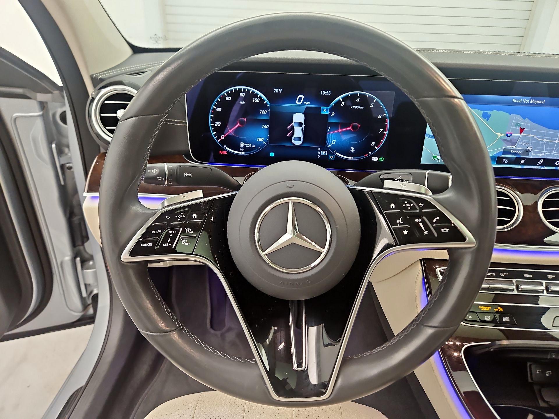 Thumbnail: 2022 Mercedes-Benz E-Class - 10