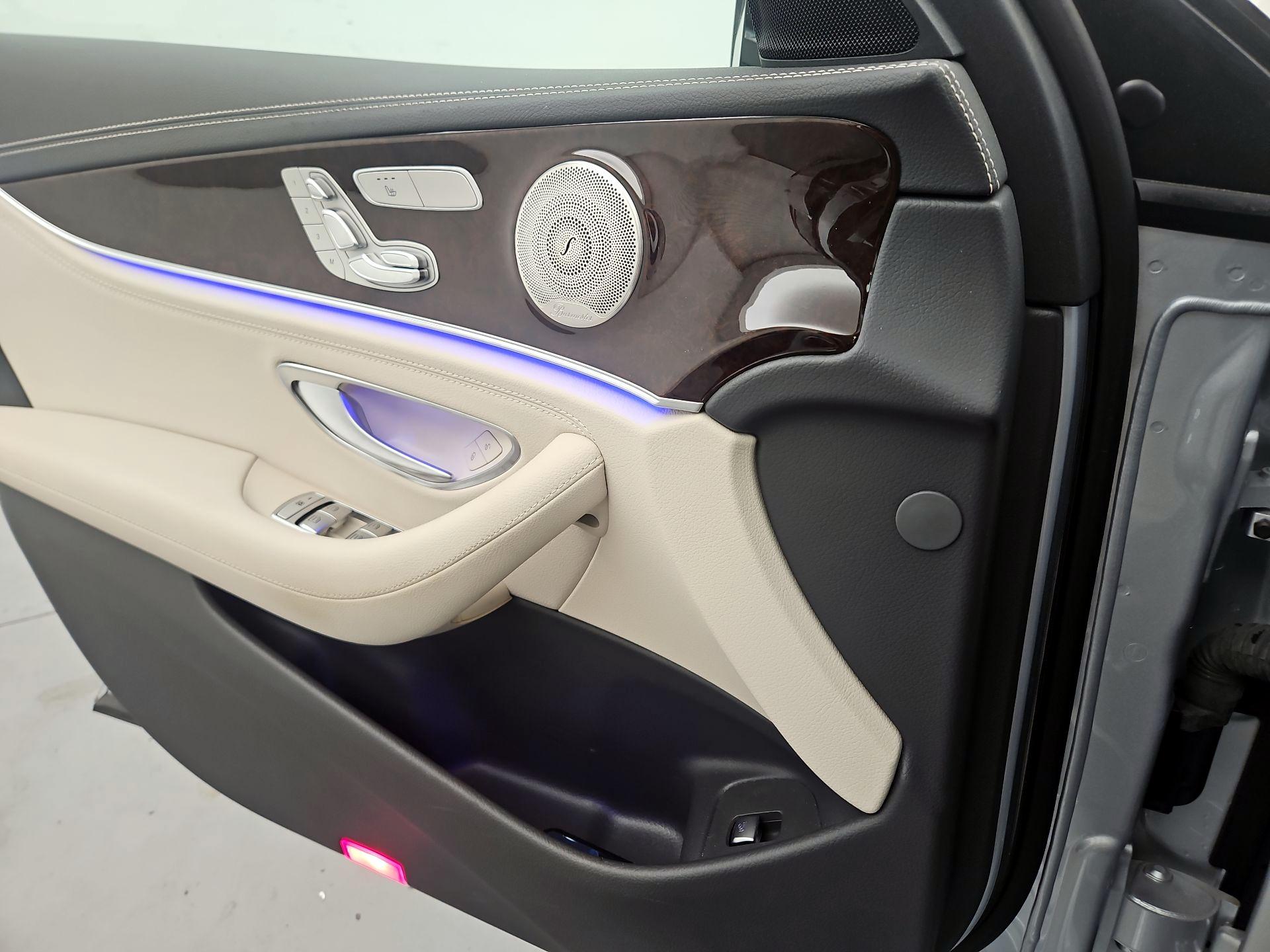 Thumbnail: 2022 Mercedes-Benz E-Class - 12