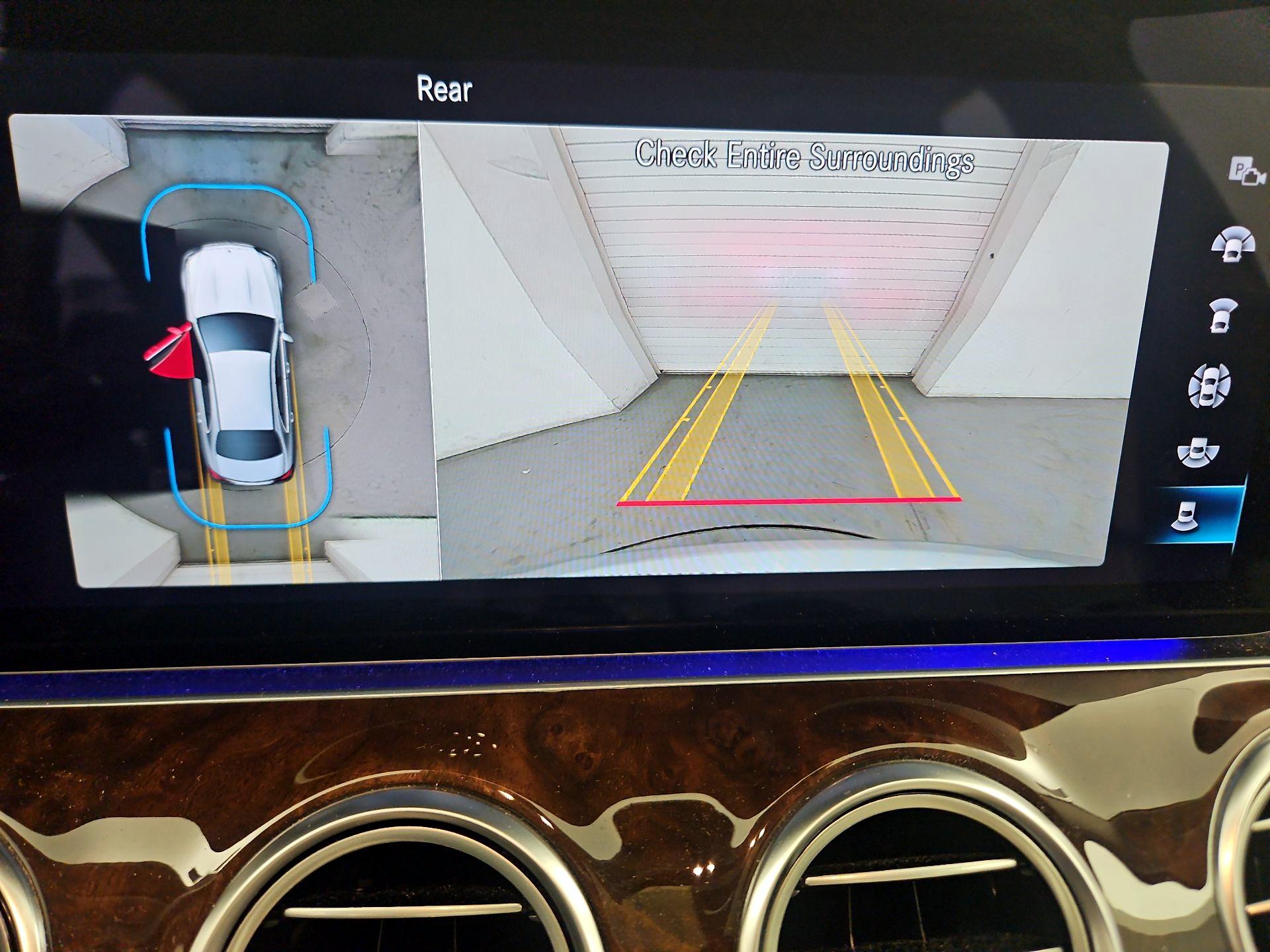 Thumbnail: 2022 Mercedes-Benz E-Class - 15