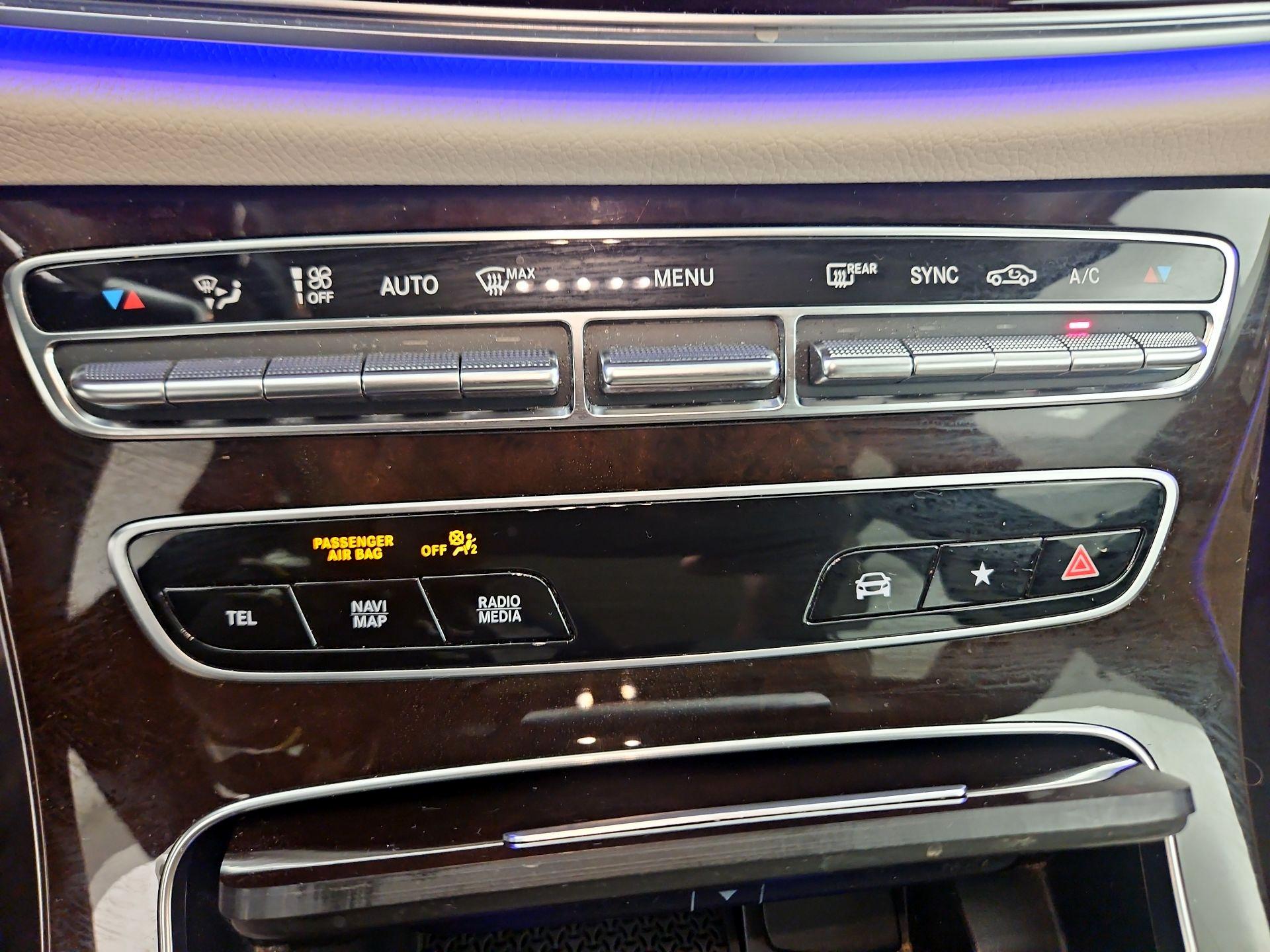 Thumbnail: 2022 Mercedes-Benz E-Class - 17