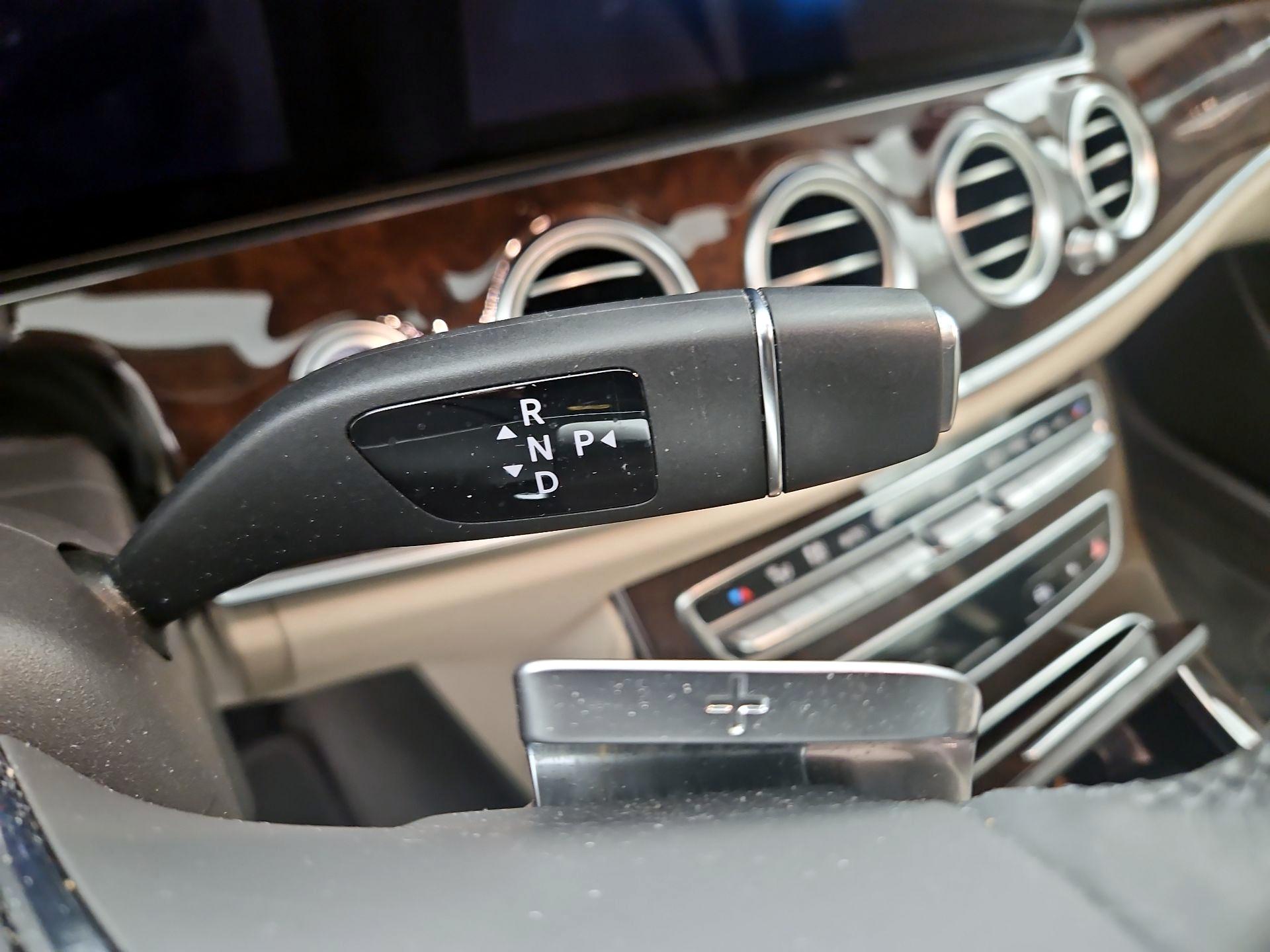 Thumbnail: 2022 Mercedes-Benz E-Class - 18