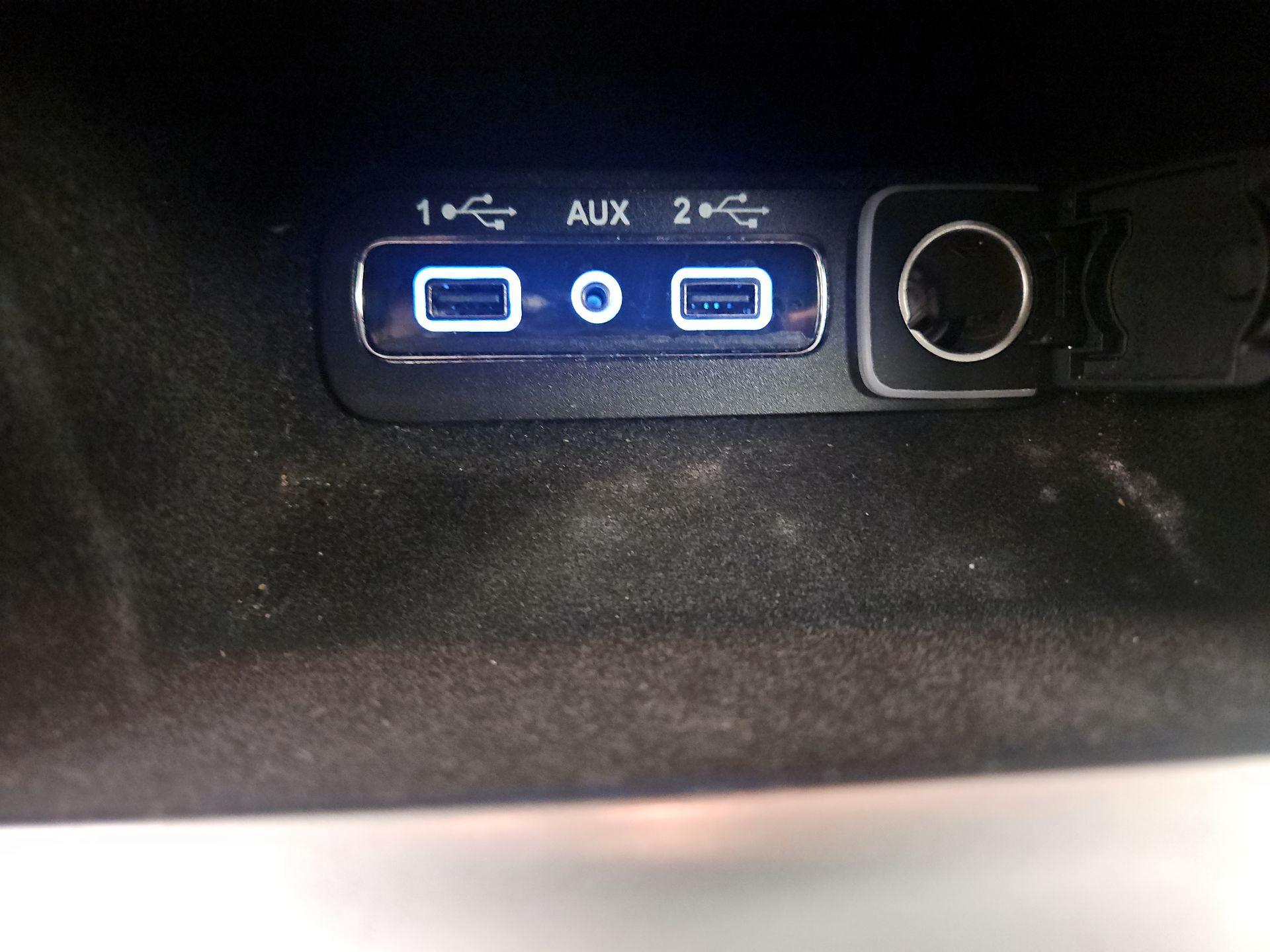 Thumbnail: 2020 Jeep Grand Cherokee - 19