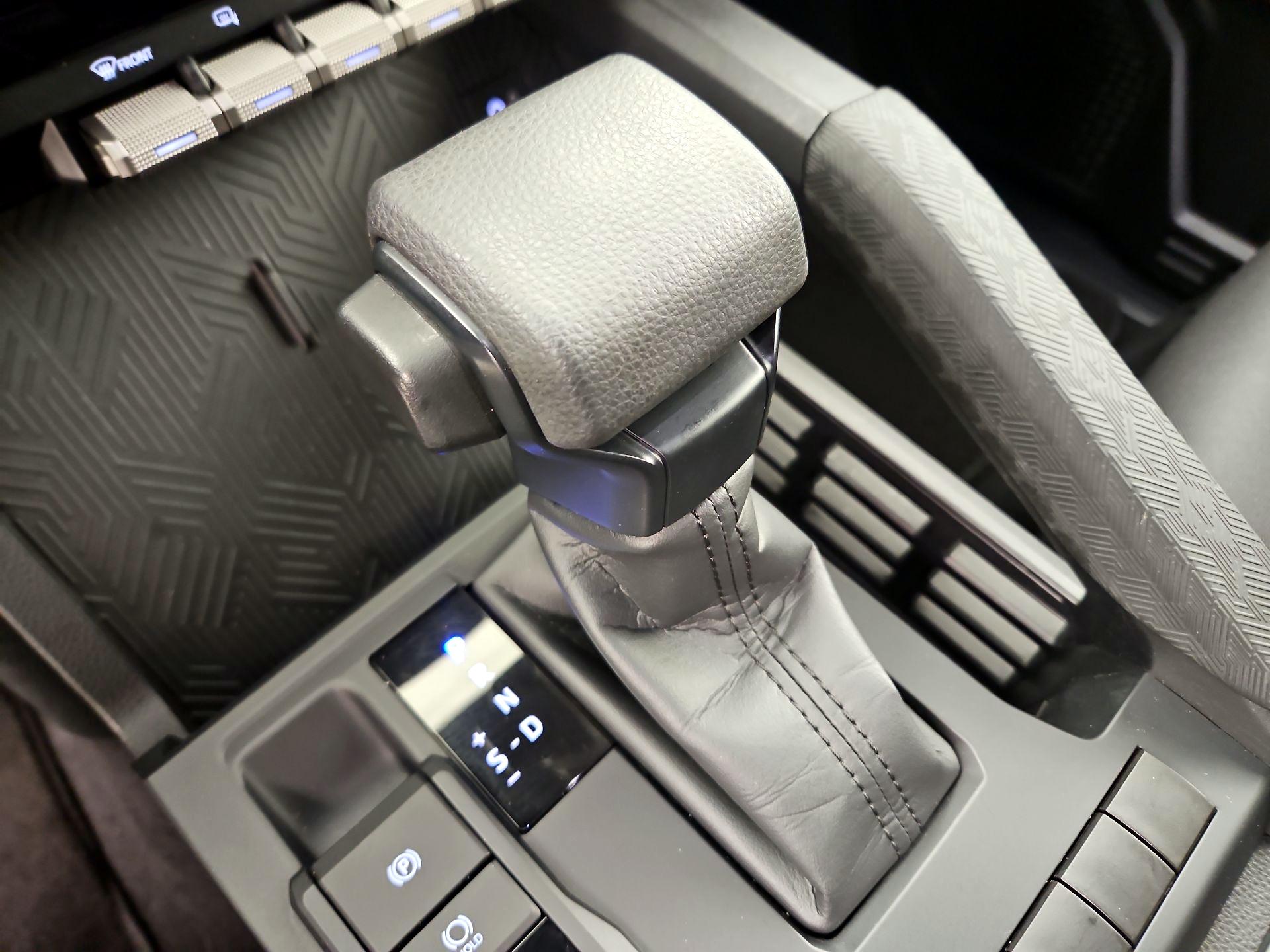 Thumbnail: 2025 Toyota Tacoma - 17