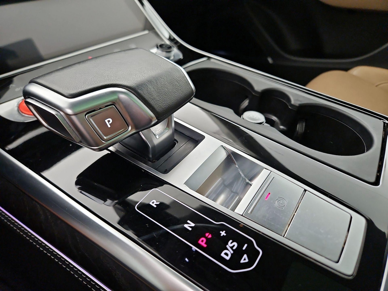 2024 Audi Q8 Prestige - Photo 18