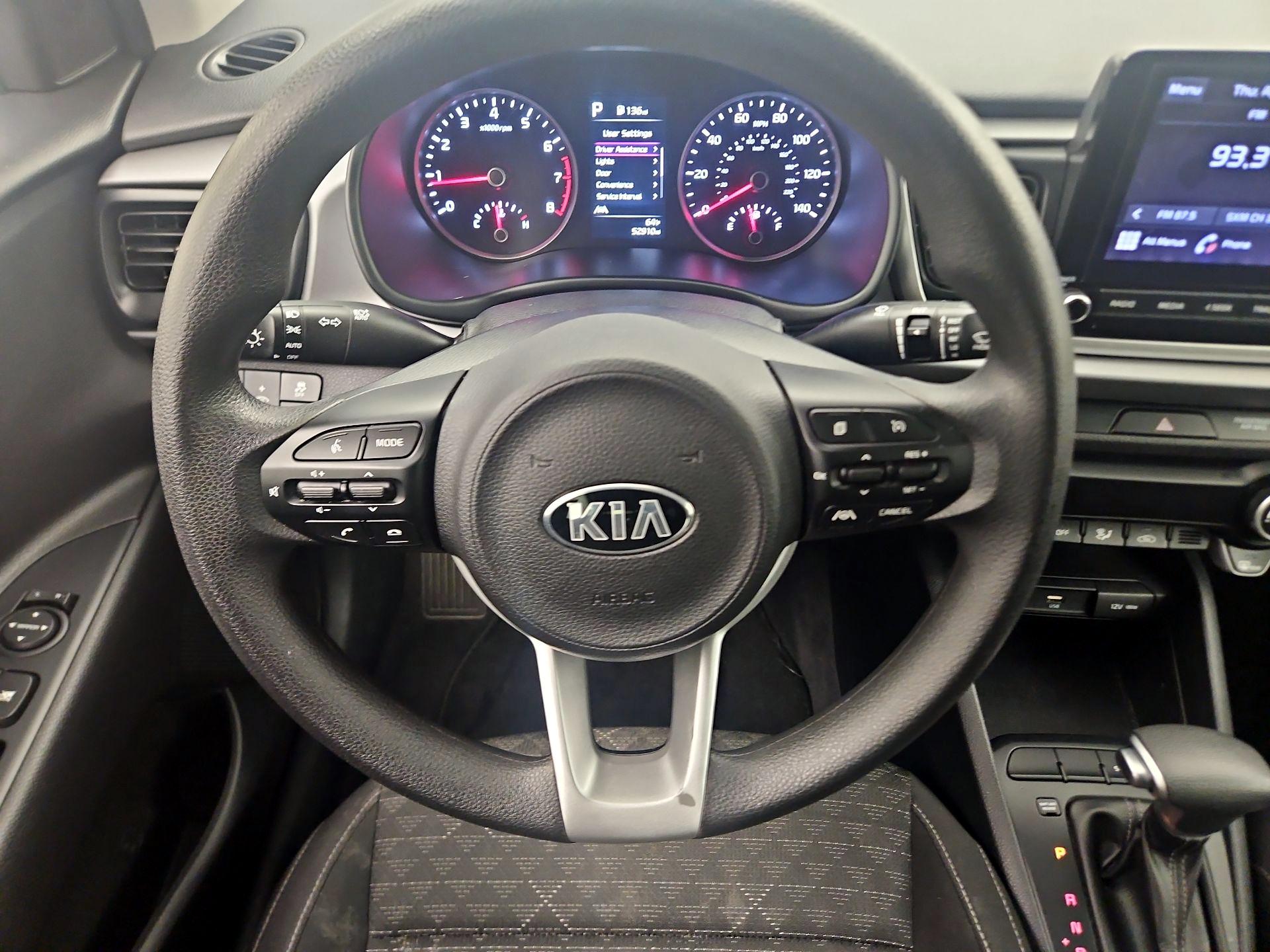 Thumbnail: 2021 Kia Rio - 10