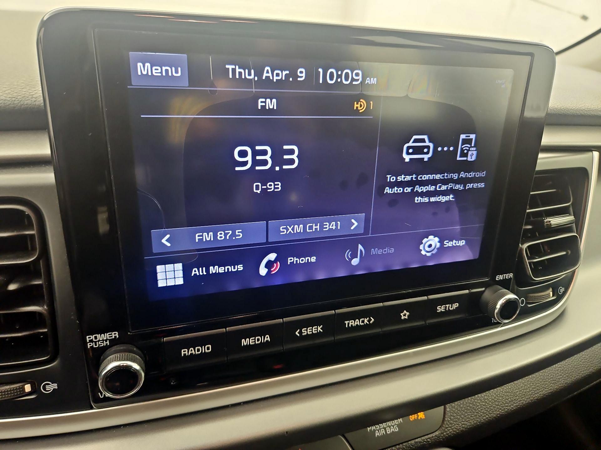 Thumbnail: 2021 Kia Rio - 15