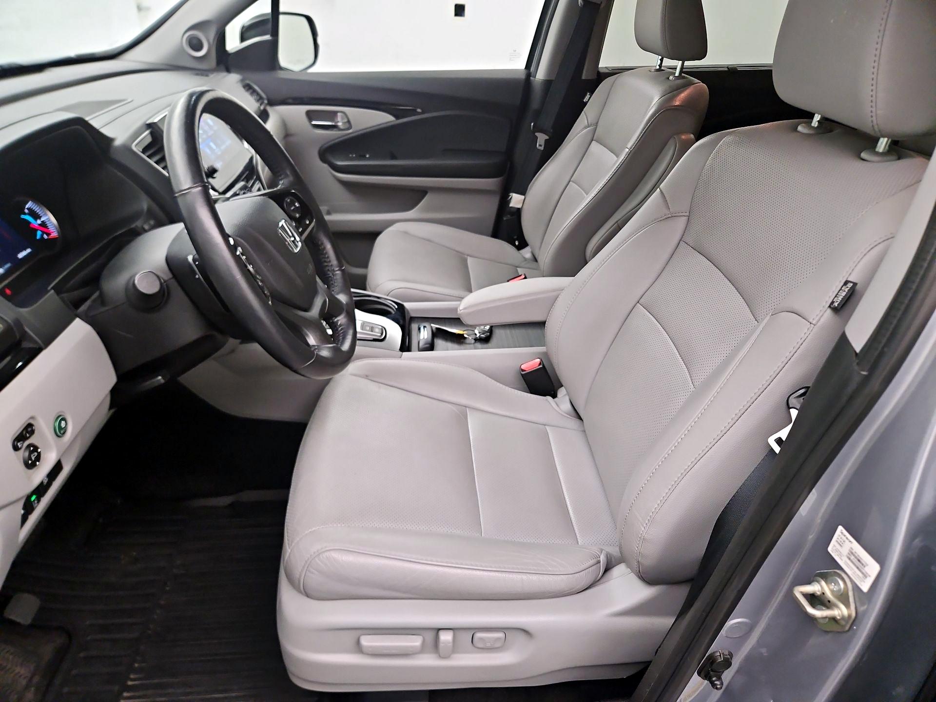 Thumbnail: 2020 Honda Pilot - 11