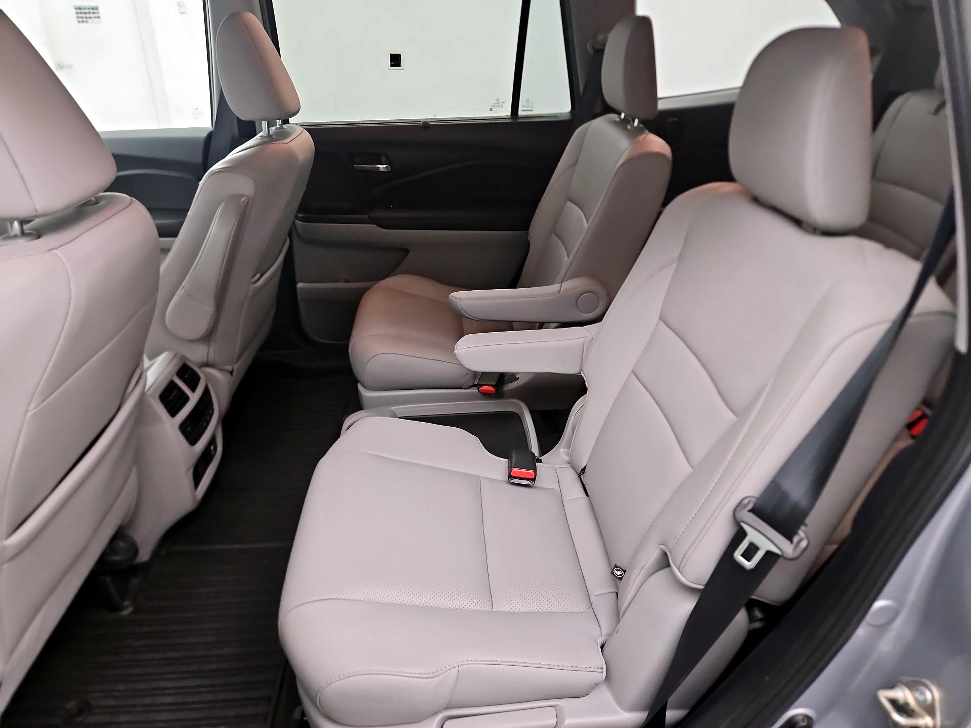 Thumbnail: 2020 Honda Pilot - 19