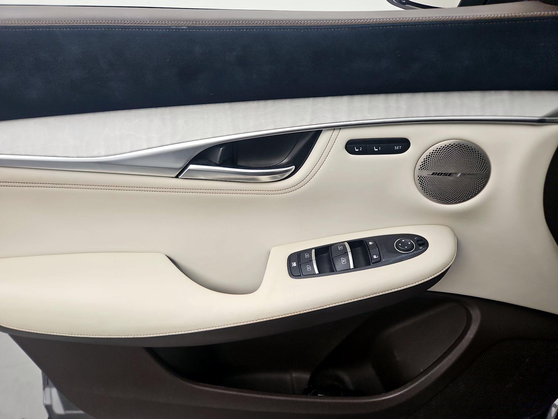 Thumbnail: 2019 INFINITI QX50 - 12