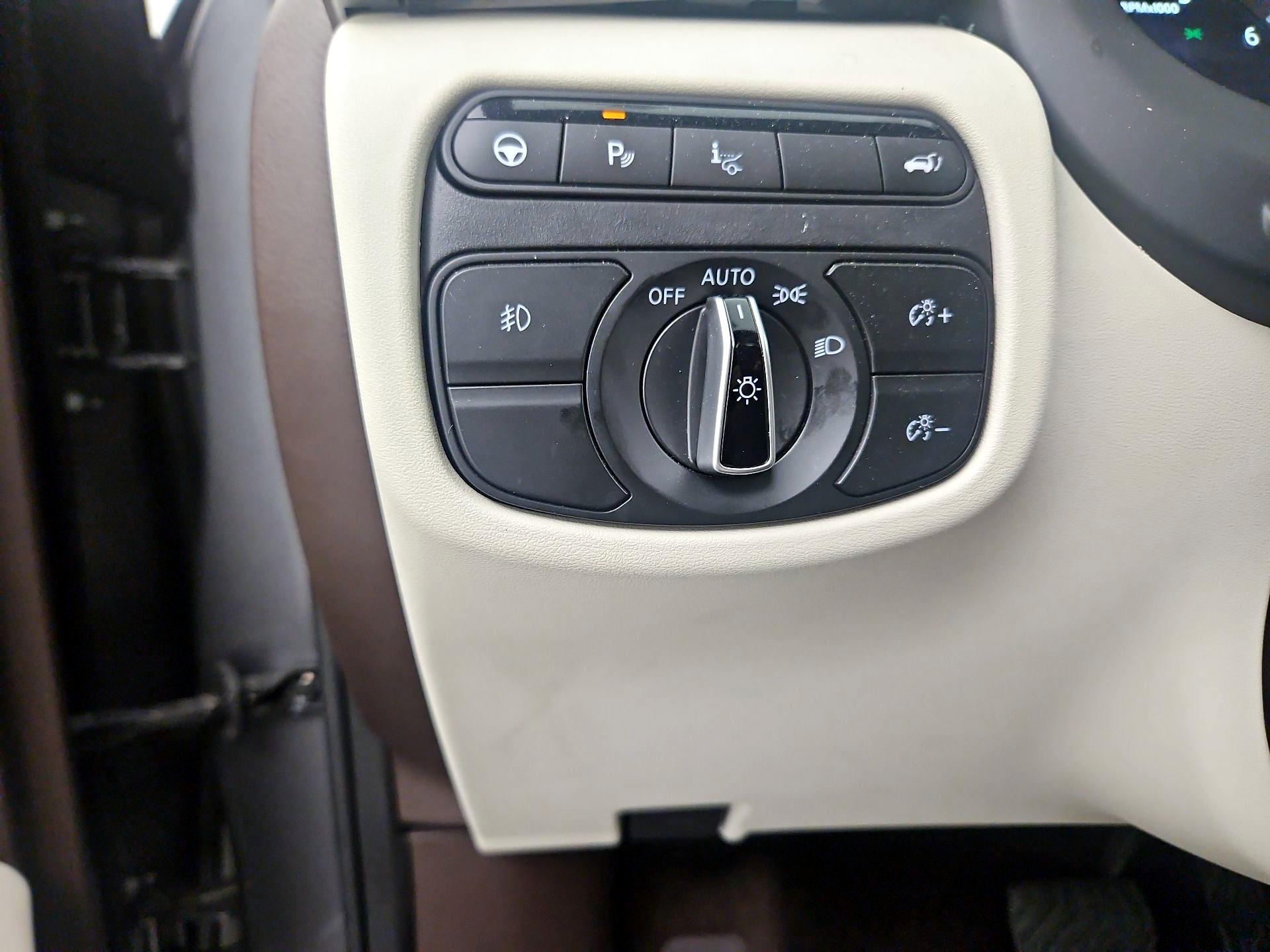 Thumbnail: 2019 INFINITI QX50 - 13