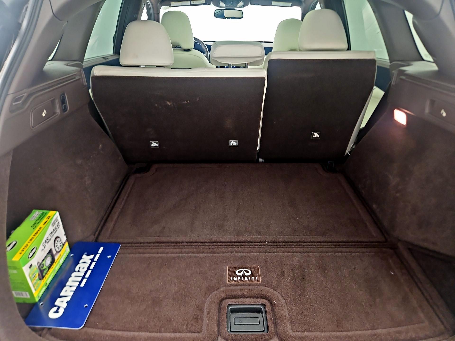 Thumbnail: 2019 INFINITI QX50 - 20