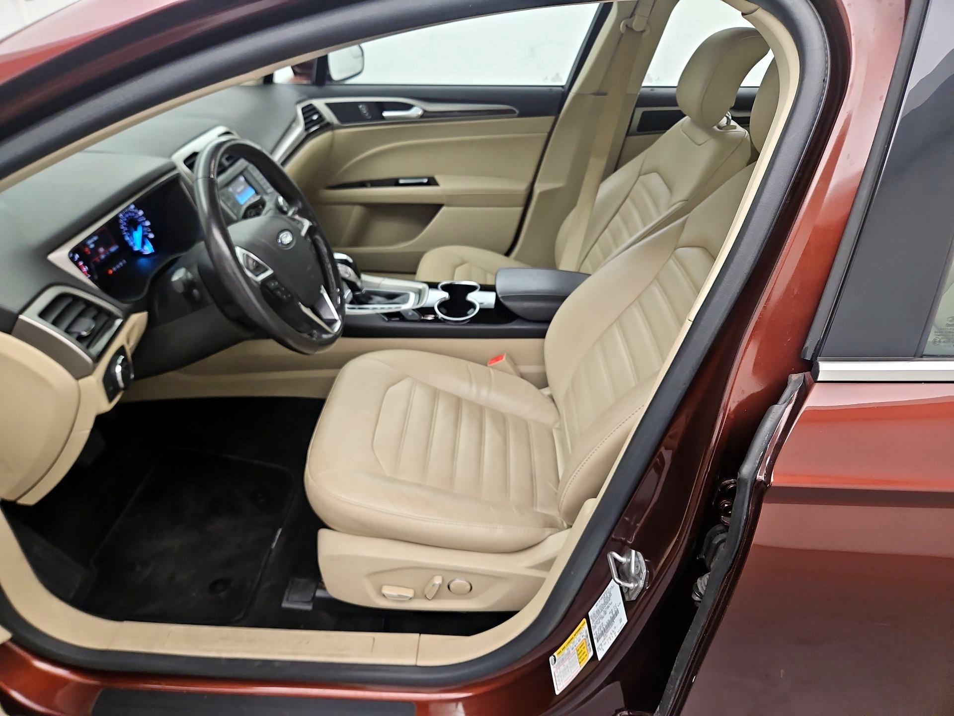 Thumbnail: 2015 Ford Fusion - 11