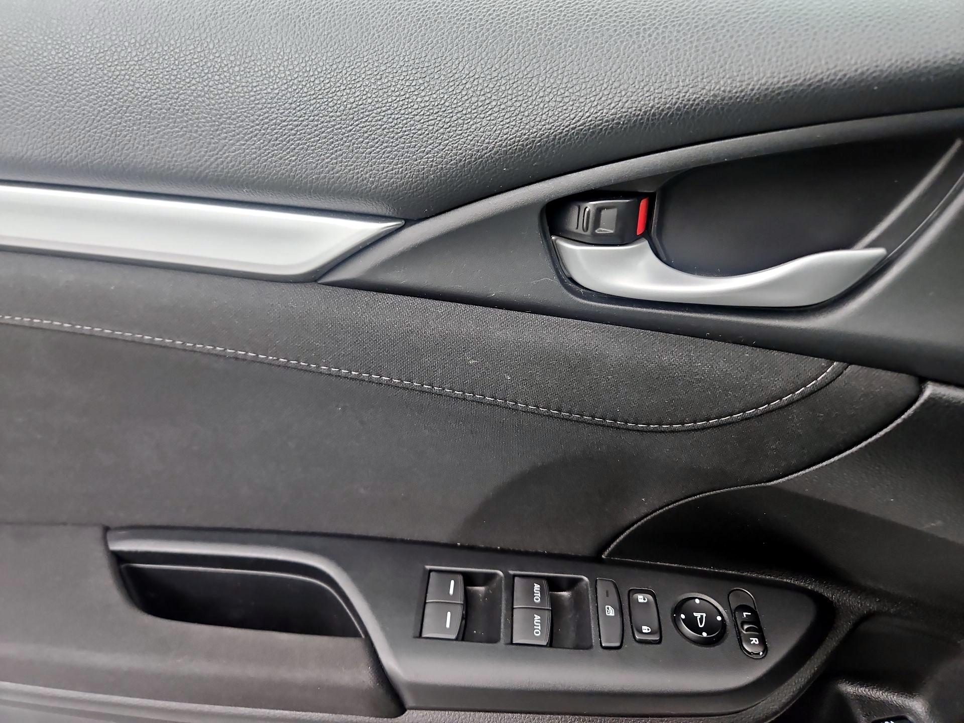 Thumbnail: 2016 Honda Civic - 10