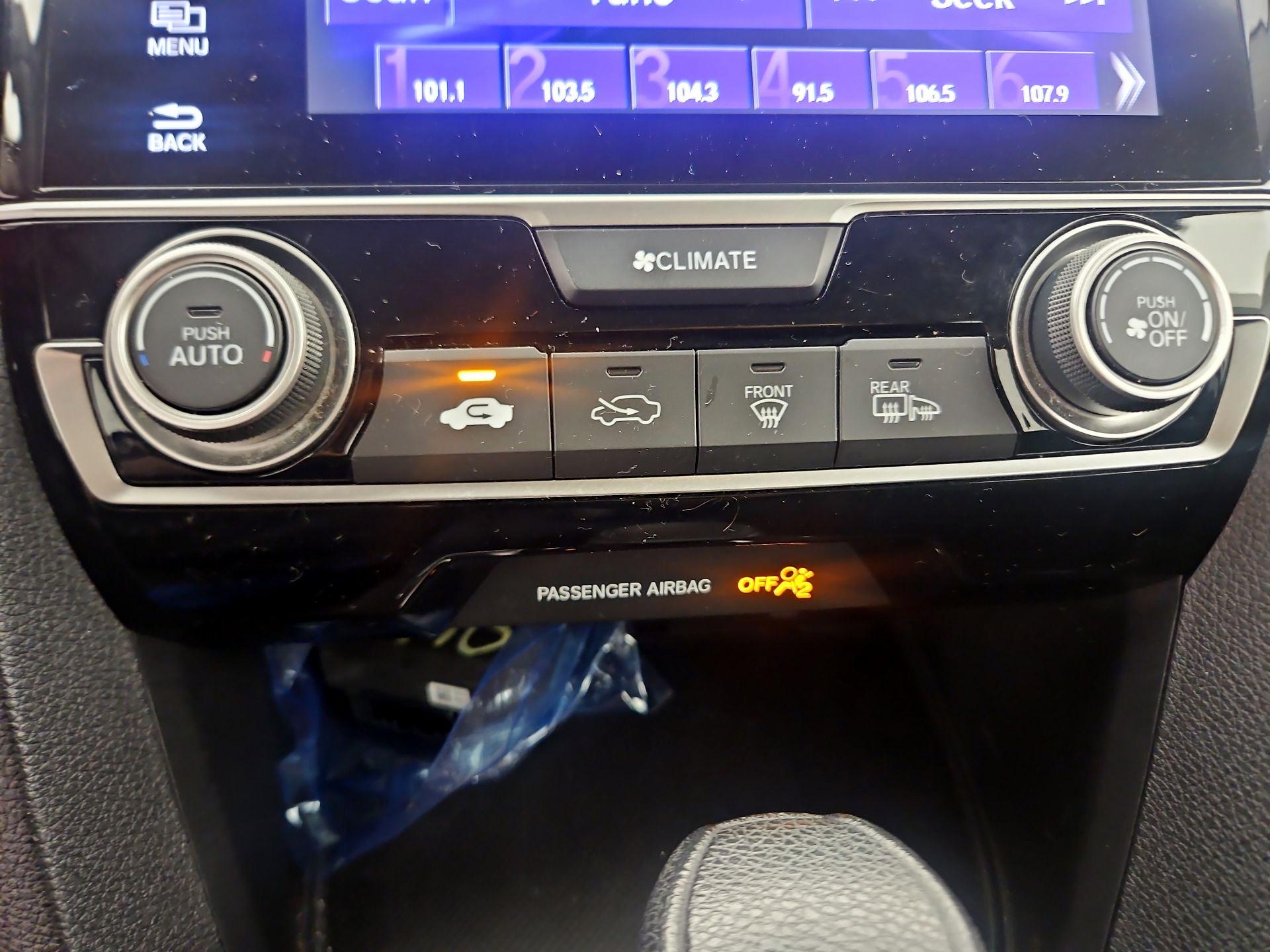 Thumbnail: 2016 Honda Civic - 14