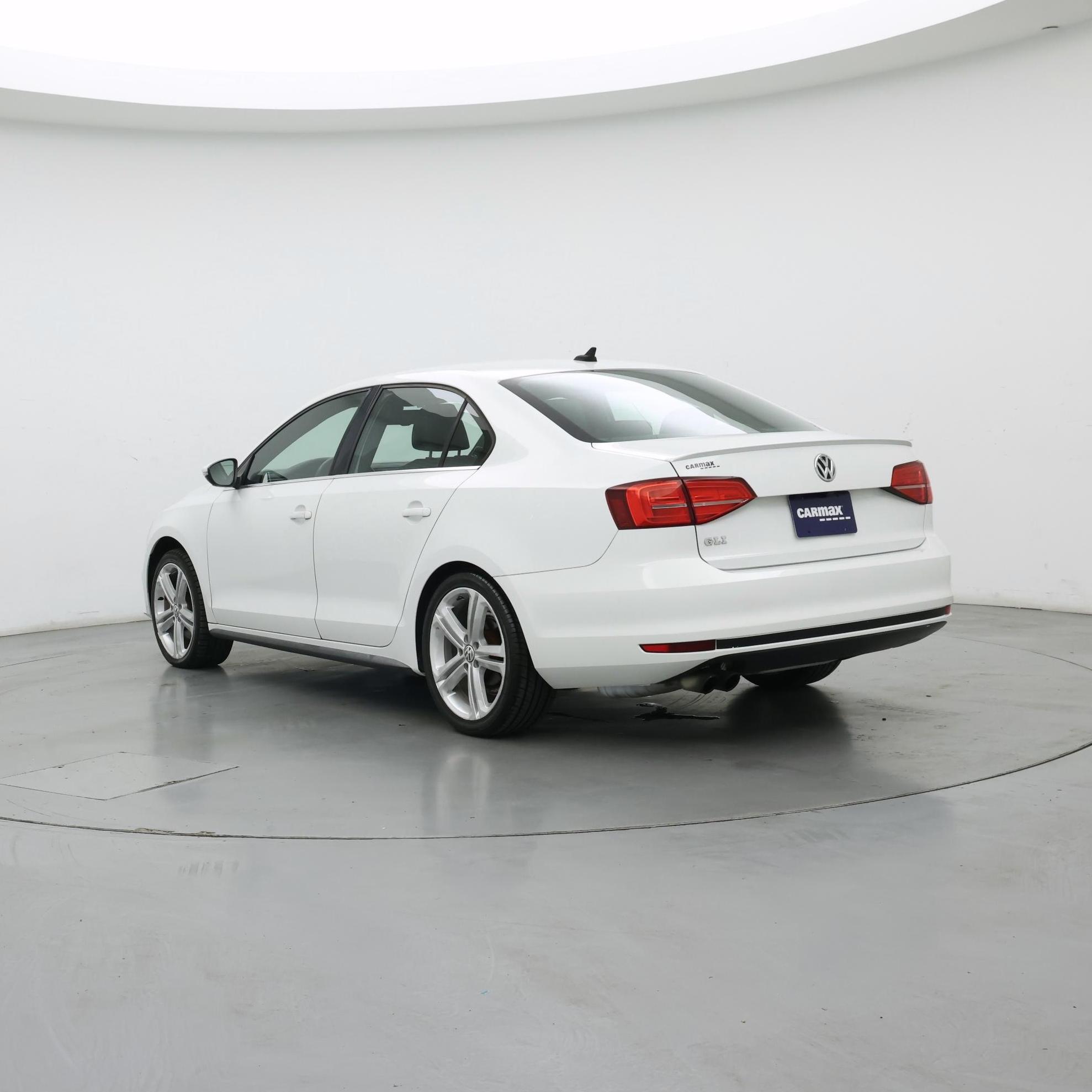 Thumbnail: 2015 Volkswagen Jetta - 2