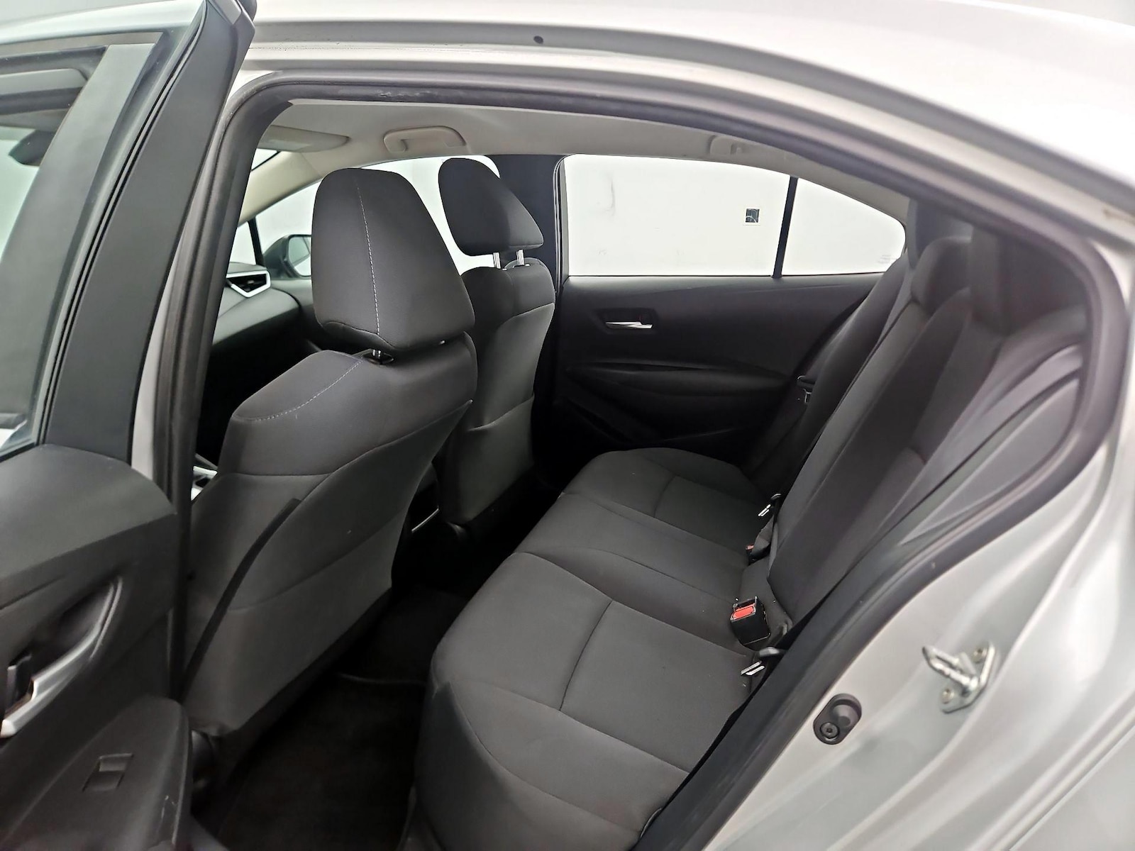 2020 Toyota Corolla LE - Photo 20