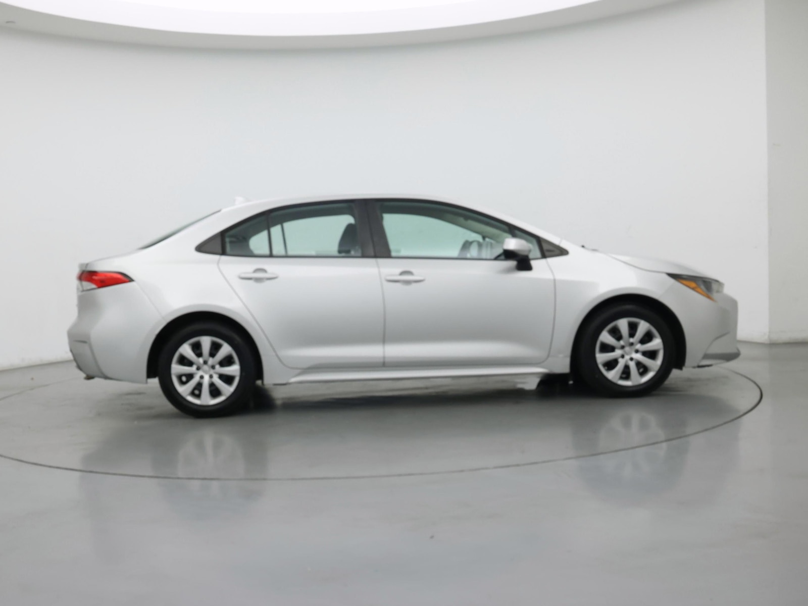 2020 Toyota Corolla LE - Photo 8