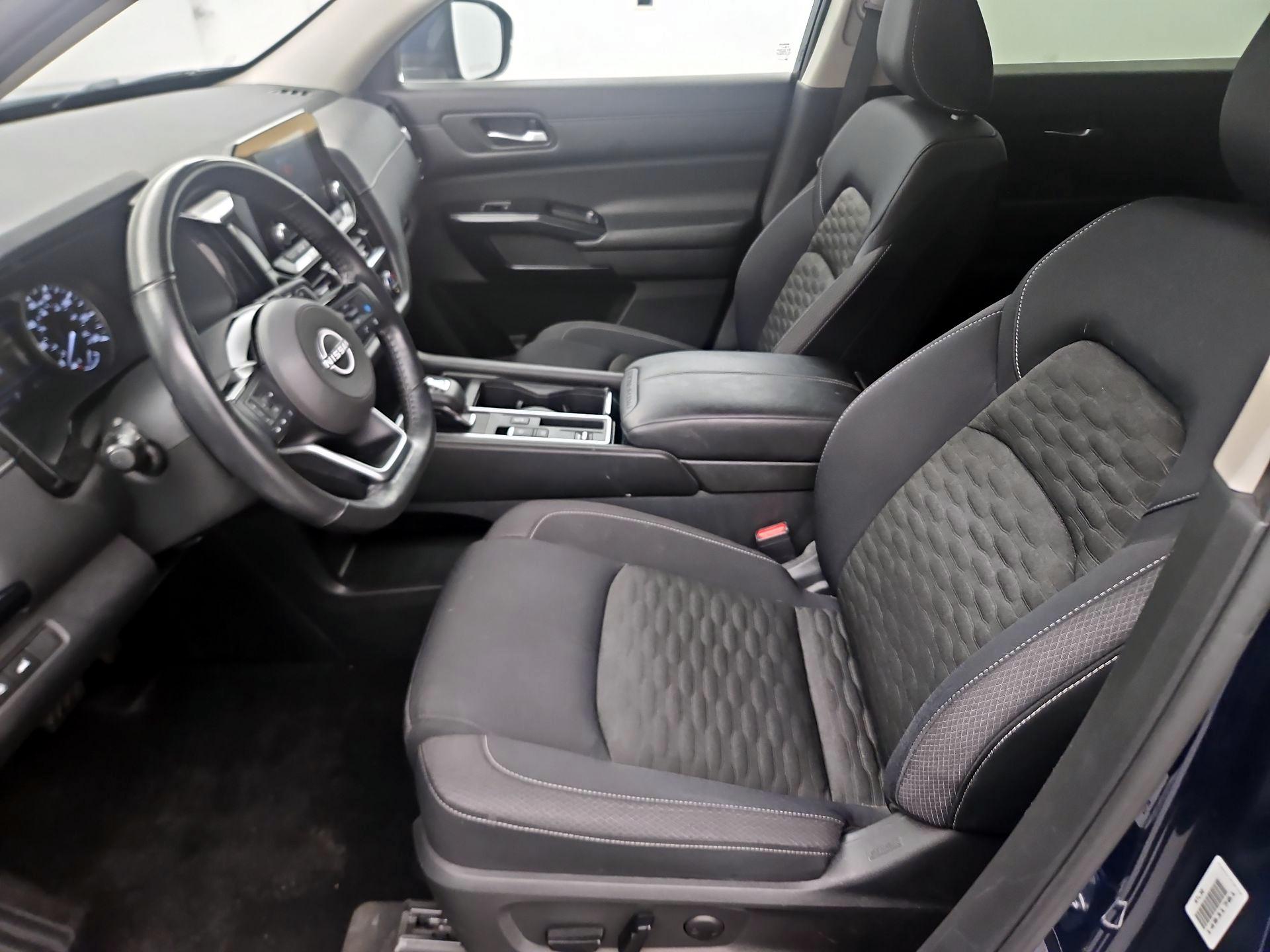 Thumbnail: 2022 Nissan Pathfinder - 11