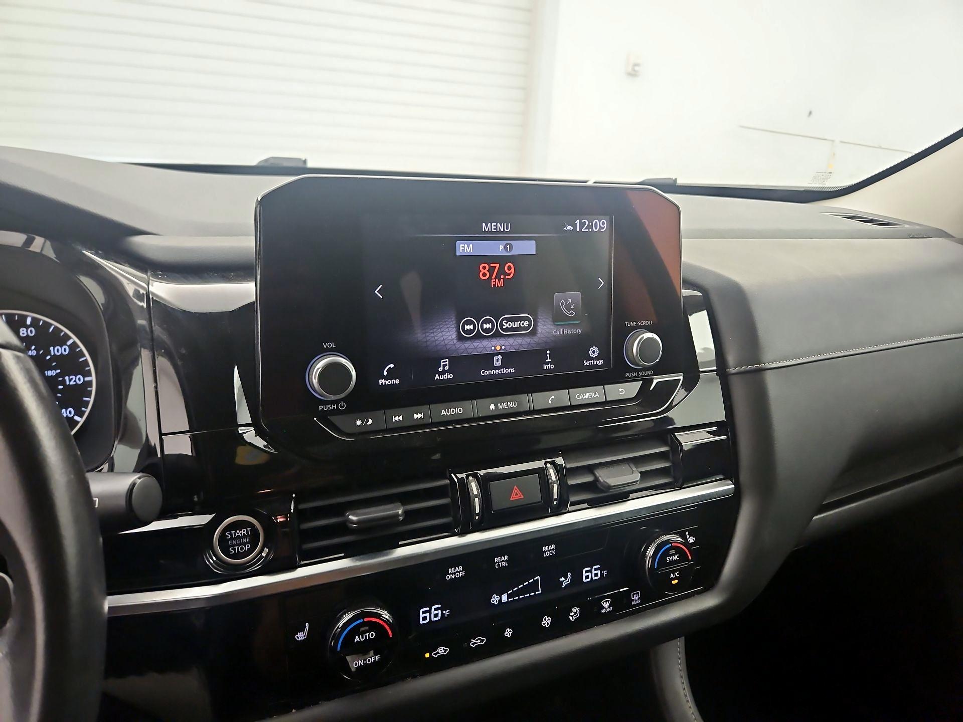 Thumbnail: 2022 Nissan Pathfinder - 15