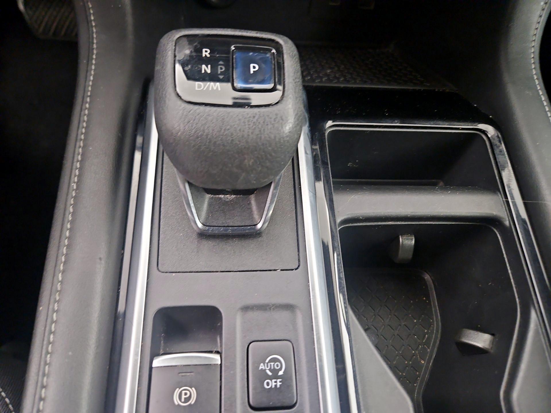 Thumbnail: 2022 Nissan Pathfinder - 17