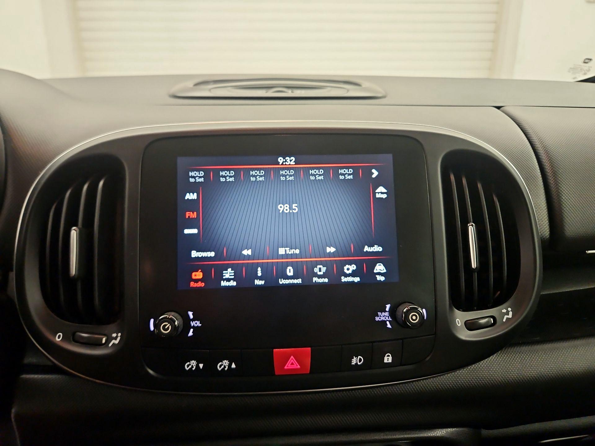 Thumbnail: 2018 Fiat 500L - 14
