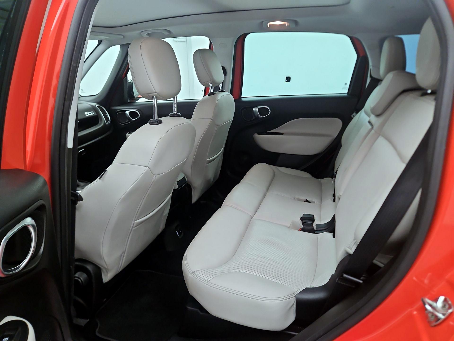 Thumbnail: 2018 Fiat 500L - 18