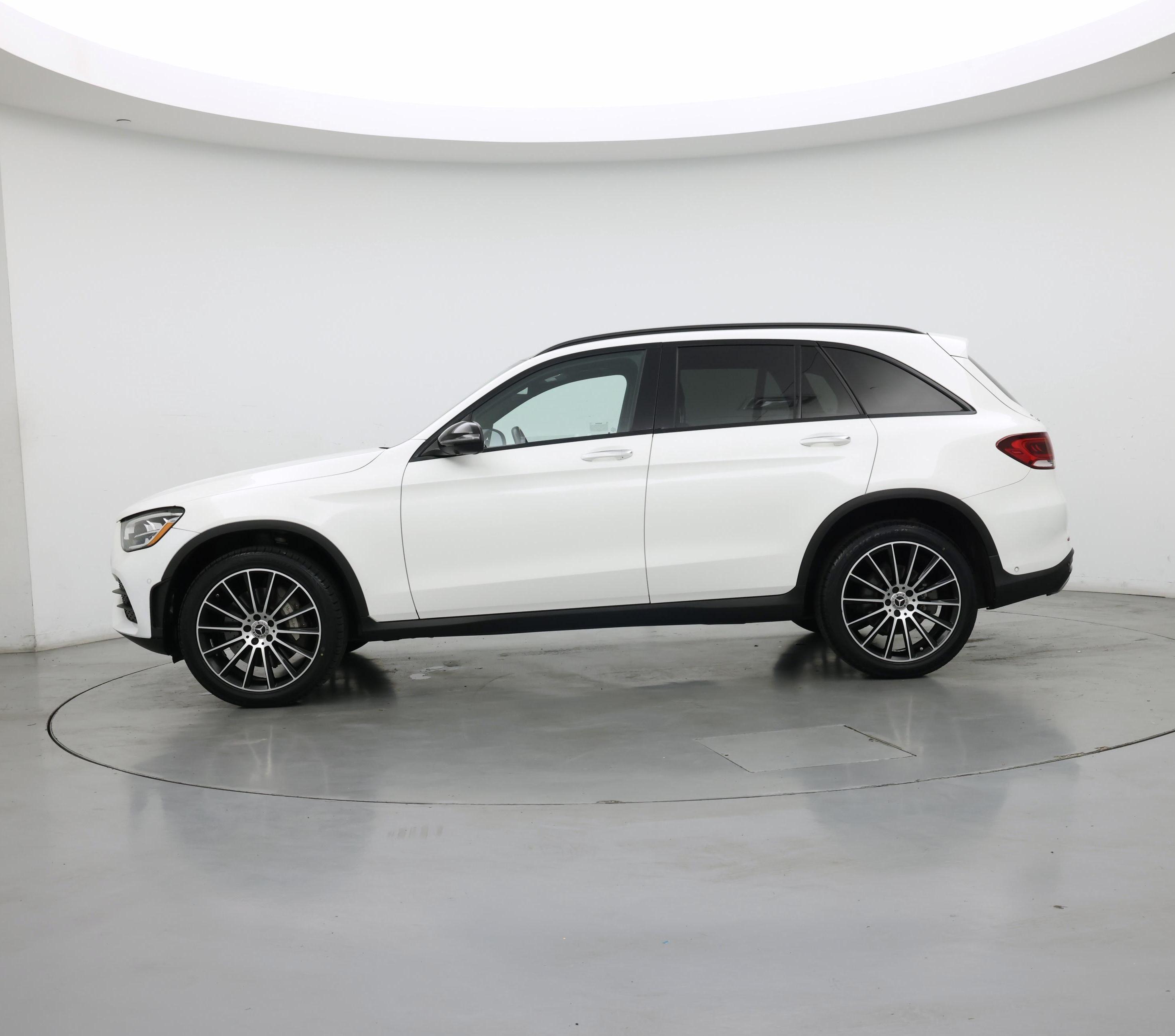 Thumbnail: 2022 Mercedes-Benz GLC - 3