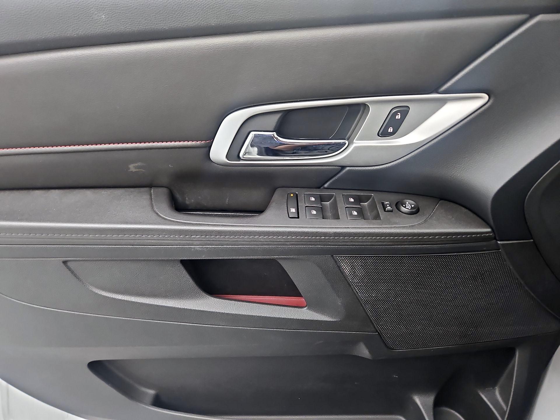 Thumbnail: 2017 GMC Terrain - 12