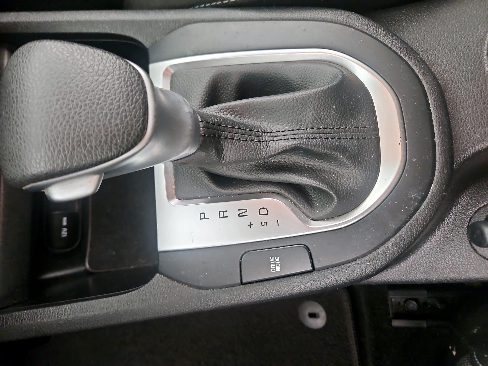 Thumbnail: 2023 Kia Forte - 16