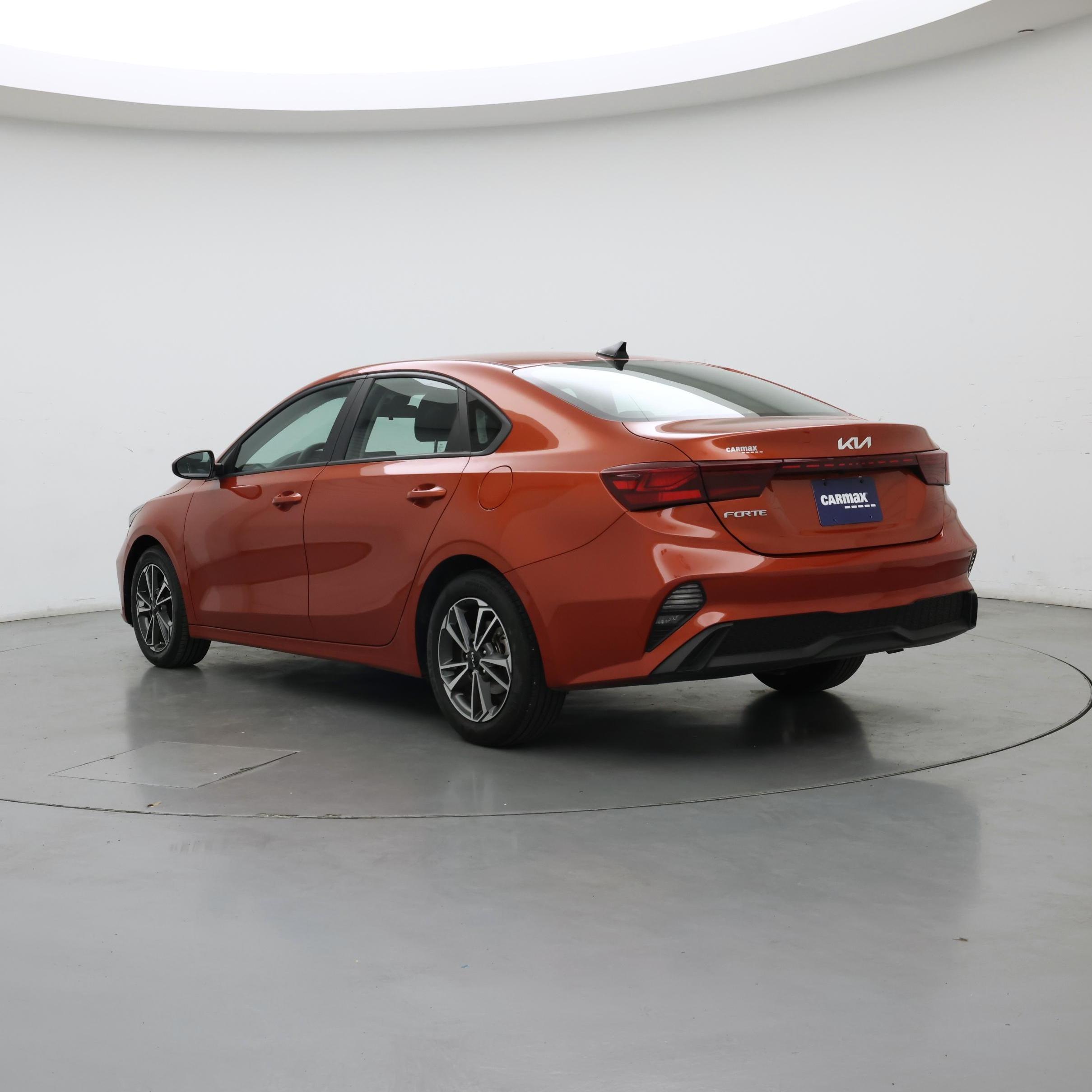Thumbnail: 2023 Kia Forte - 2